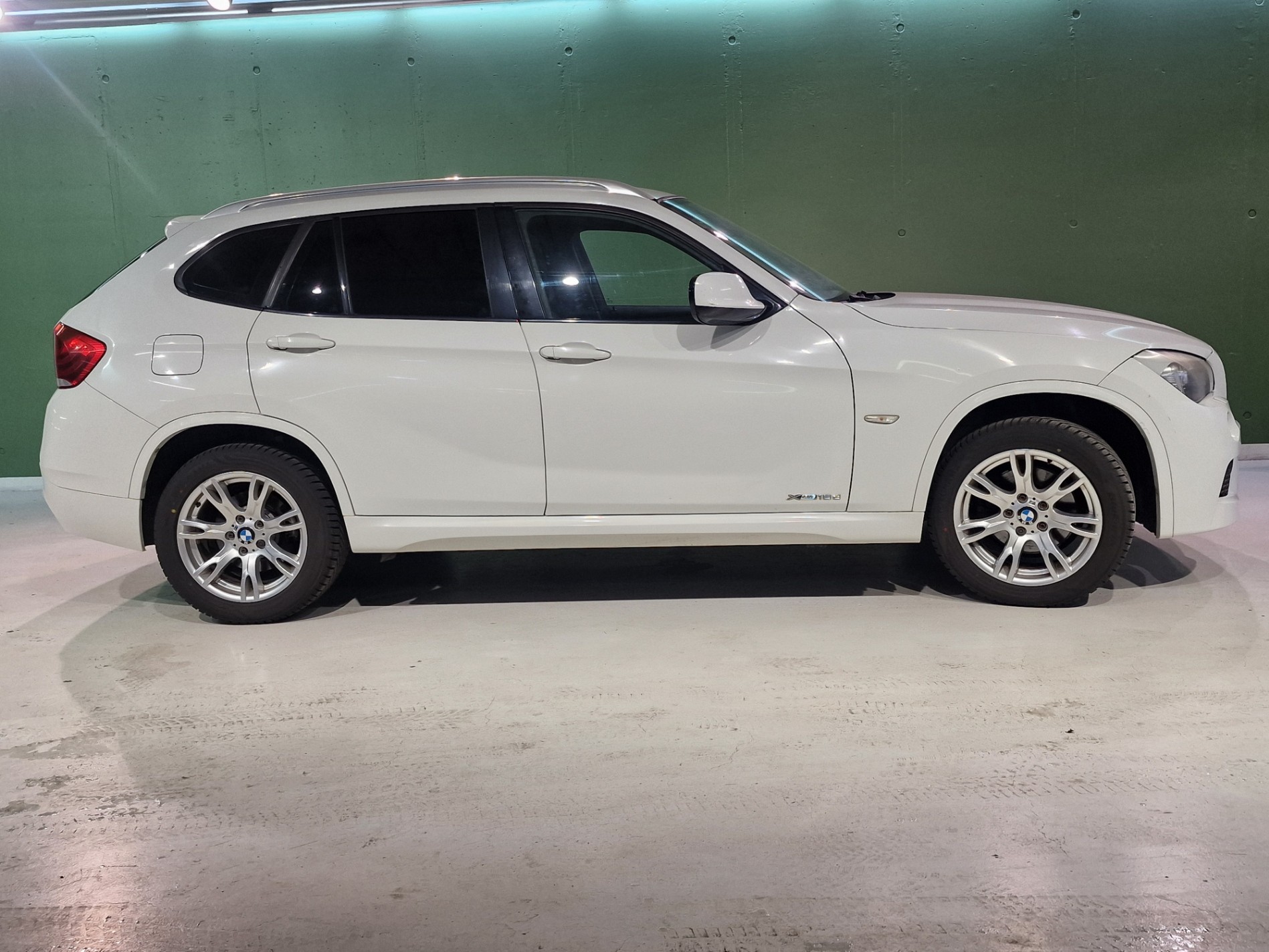 BMW X1 xDrive 18d-image-3