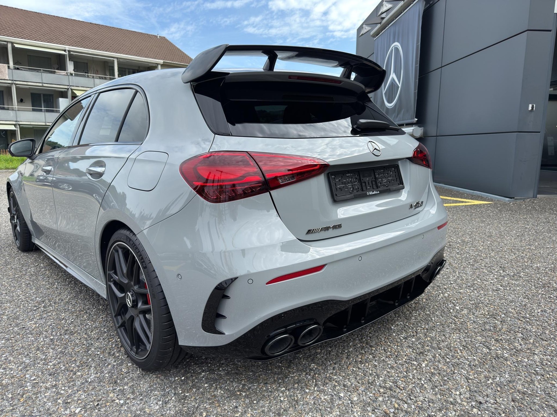 MERCEDES-BENZ A 45 S AMG 4matic+-image-5