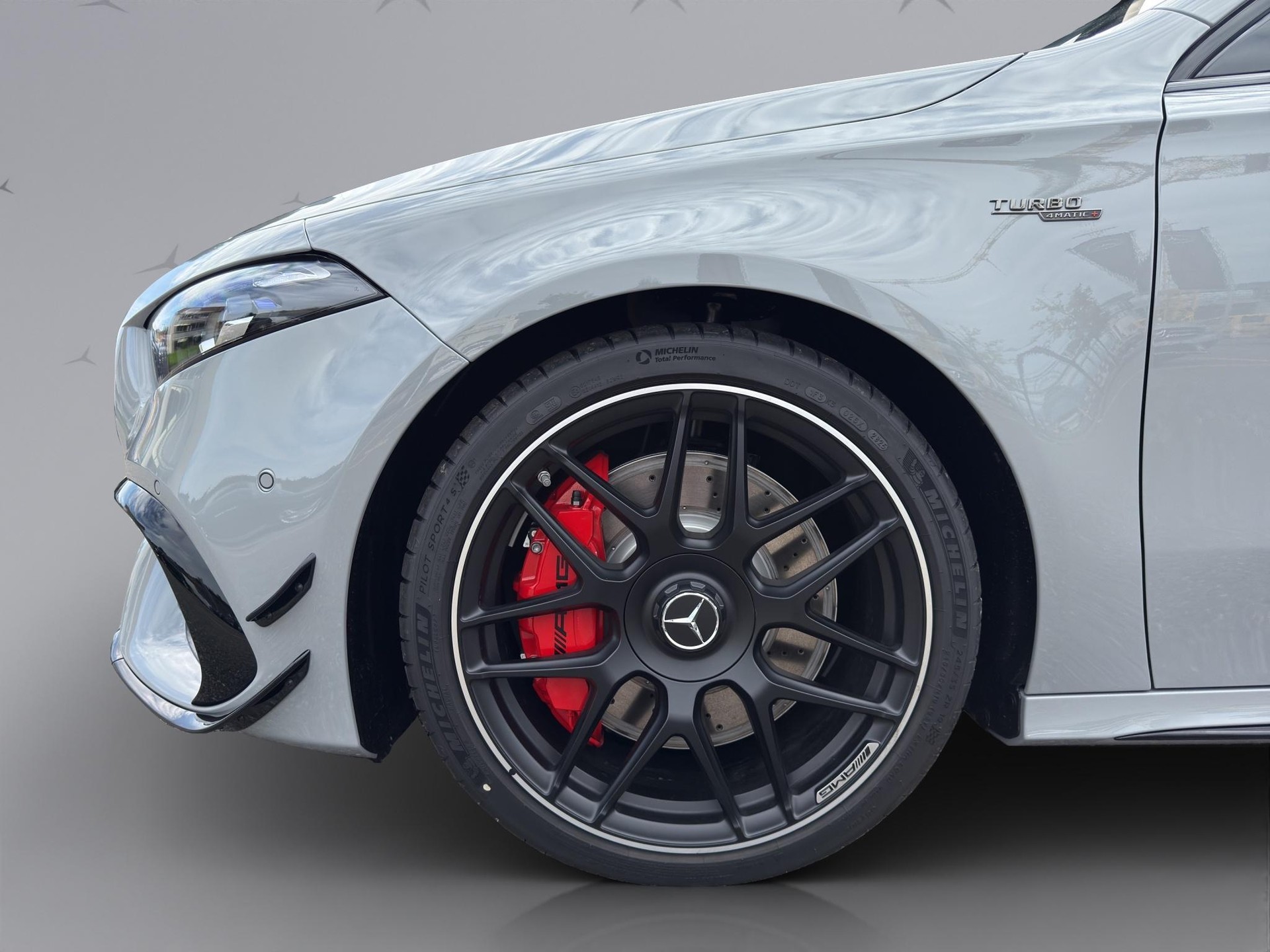 MERCEDES-BENZ A 45 S AMG 4matic+-image-21