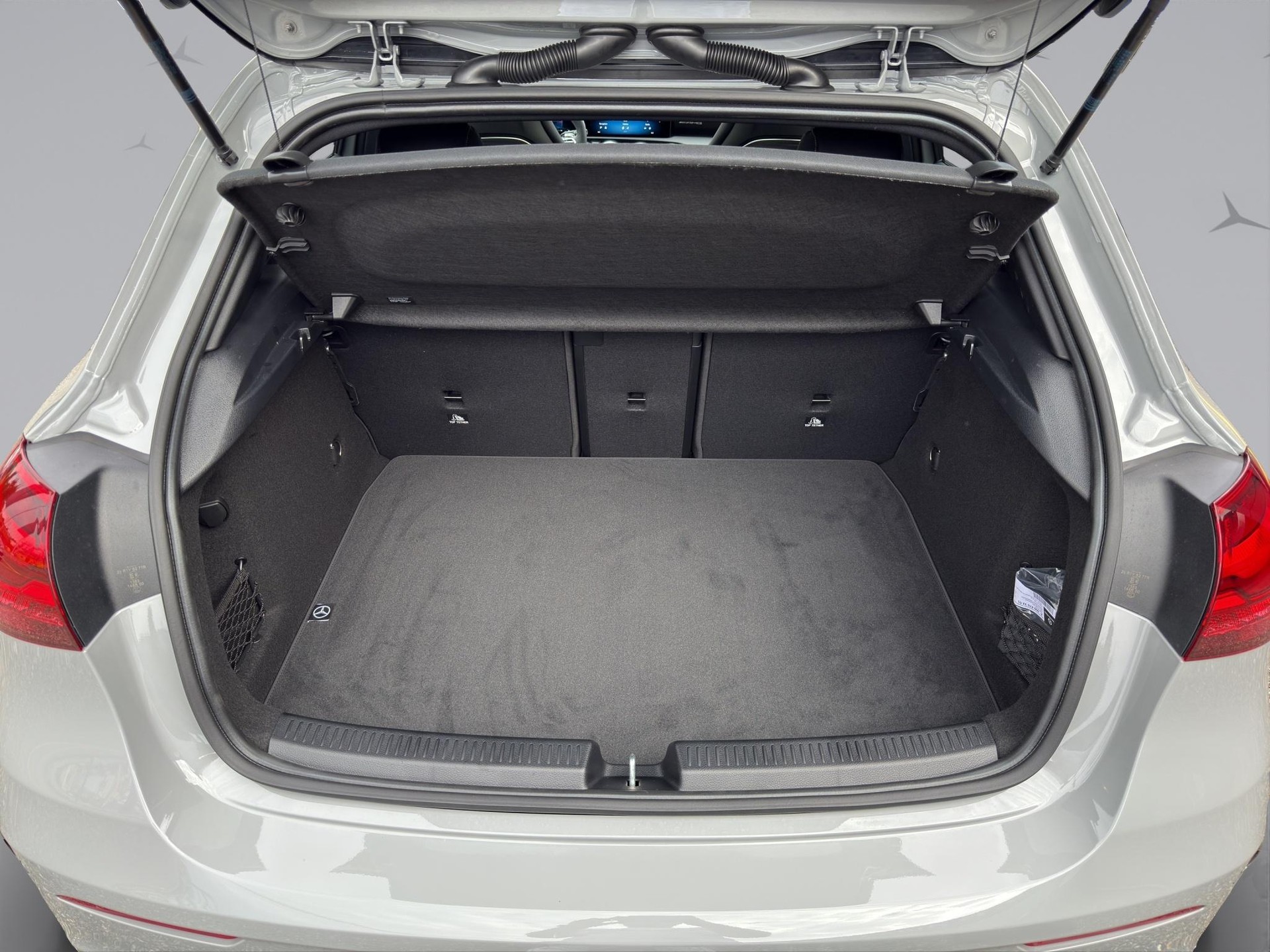 MERCEDES-BENZ A 45 S AMG 4matic+-image-18