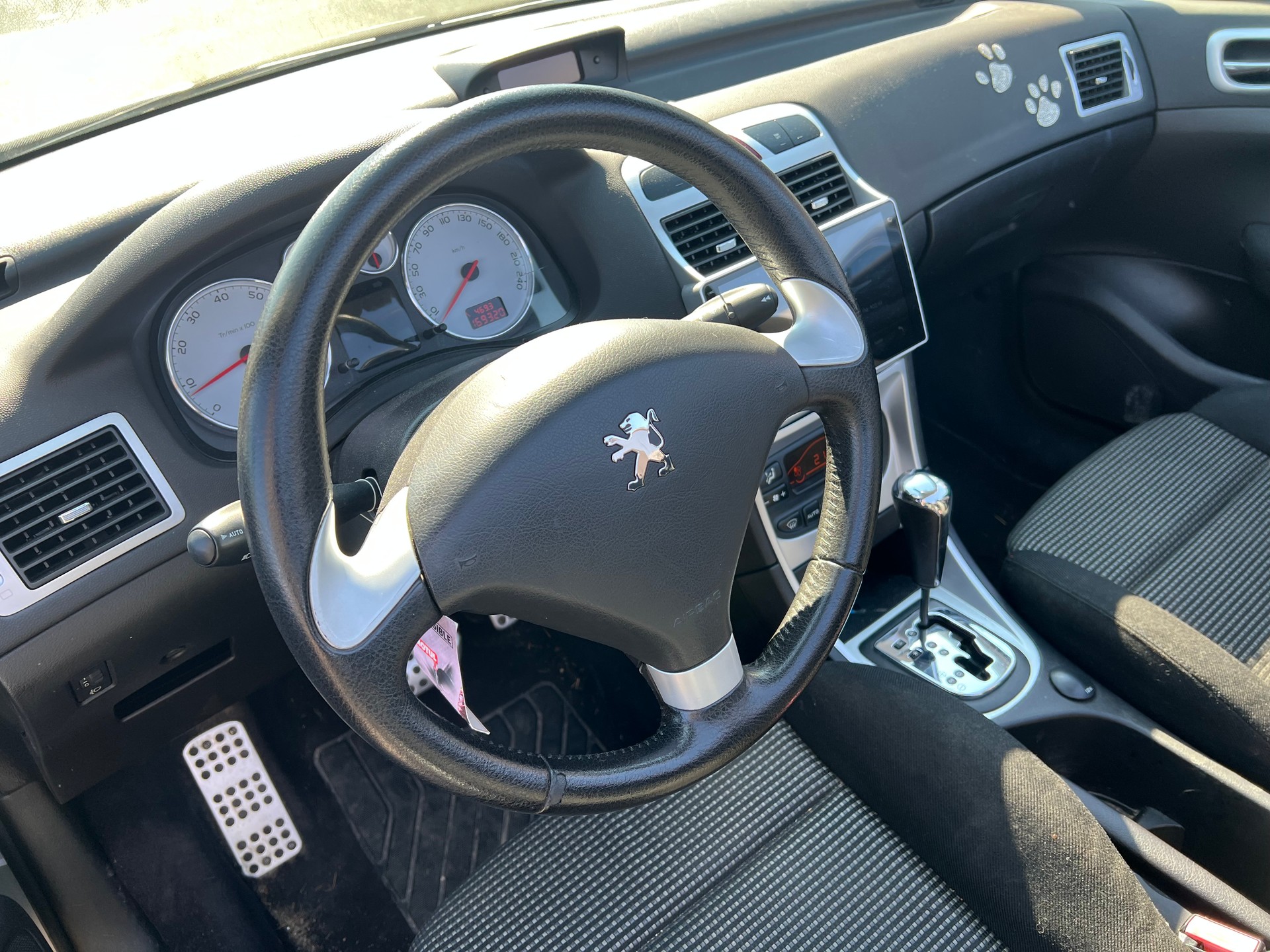 PEUGEOT 307 CC 2.0 16V-image-8