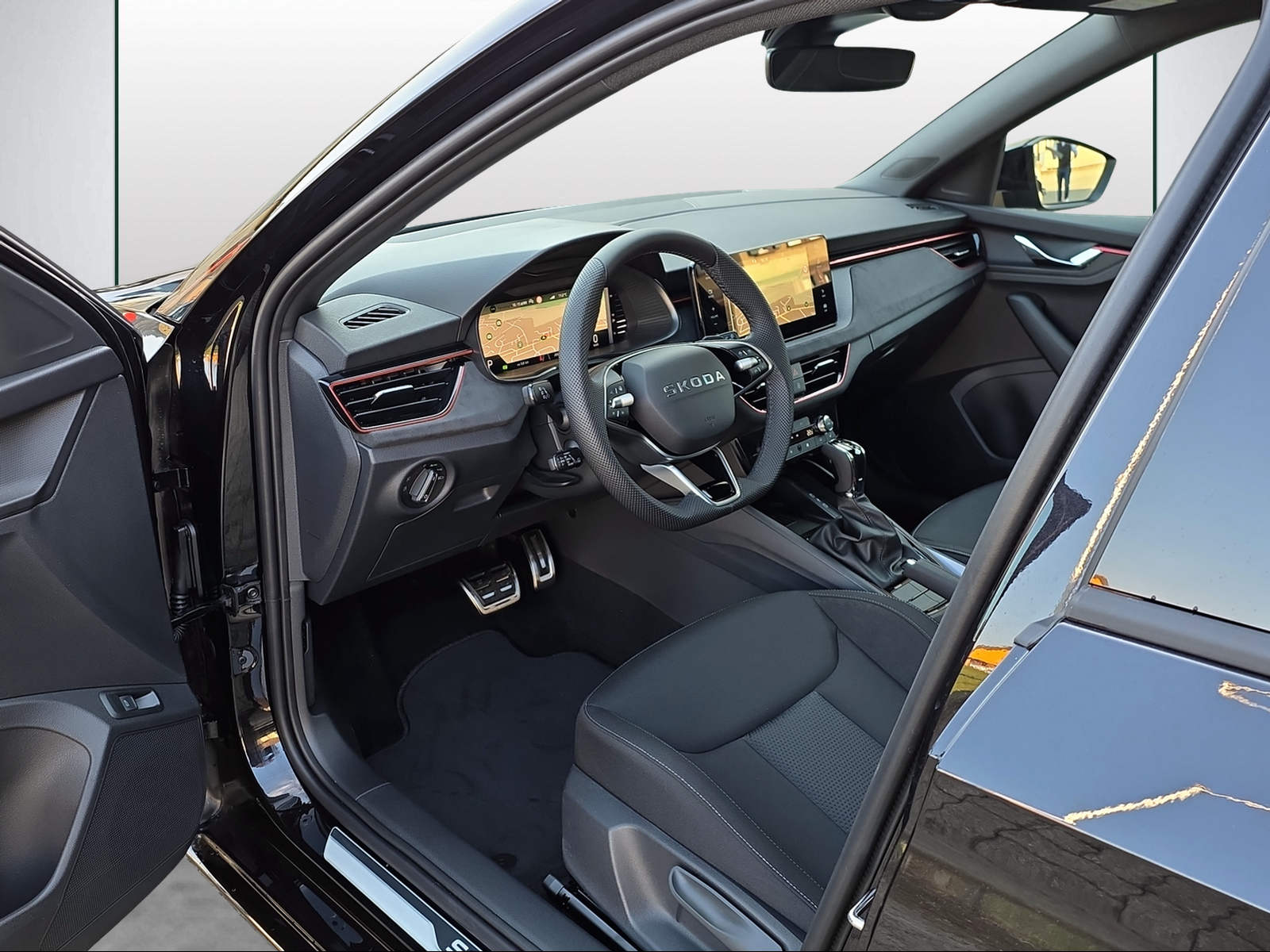 SKODA Scala 1.0 TSI Dynamic DSG-image-5
