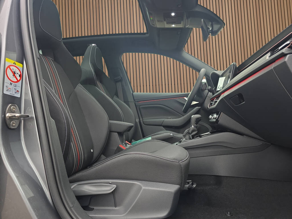 SKODA Kamiq 1.5 TSI Monte Carlo DSG-image-8