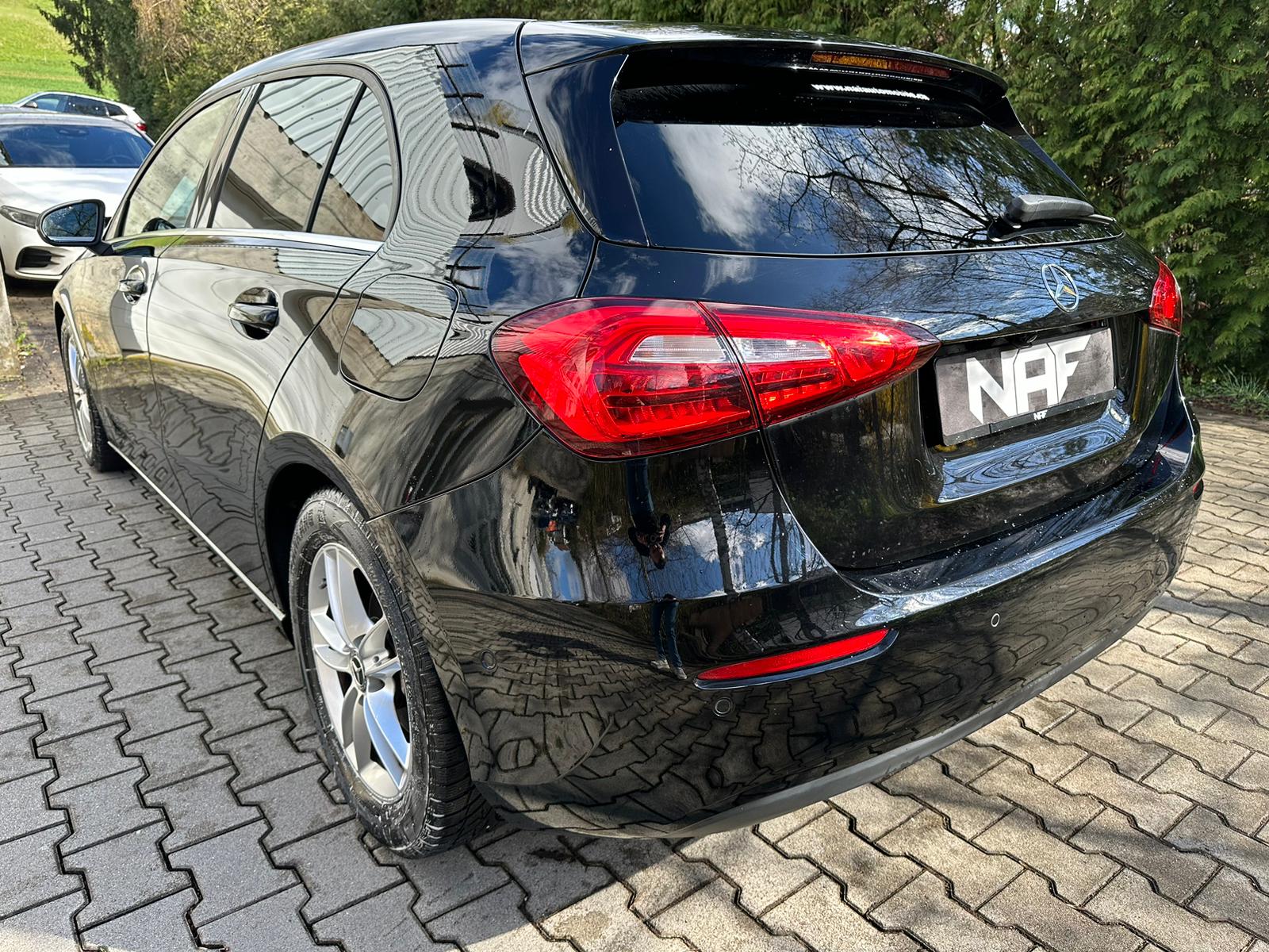 MERCEDES-BENZ A 160-image-2