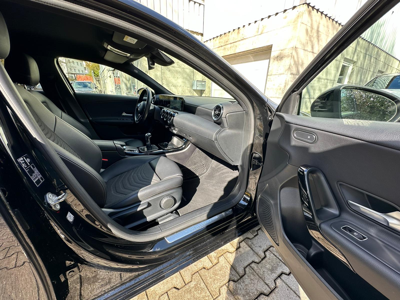 MERCEDES-BENZ A 160-image-14