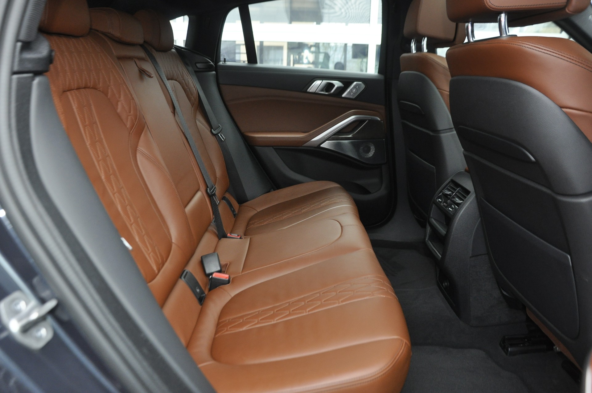 BMW X6 xDrive 48V 40i M Sport Steptronic I Anhängerkupplung-image-9