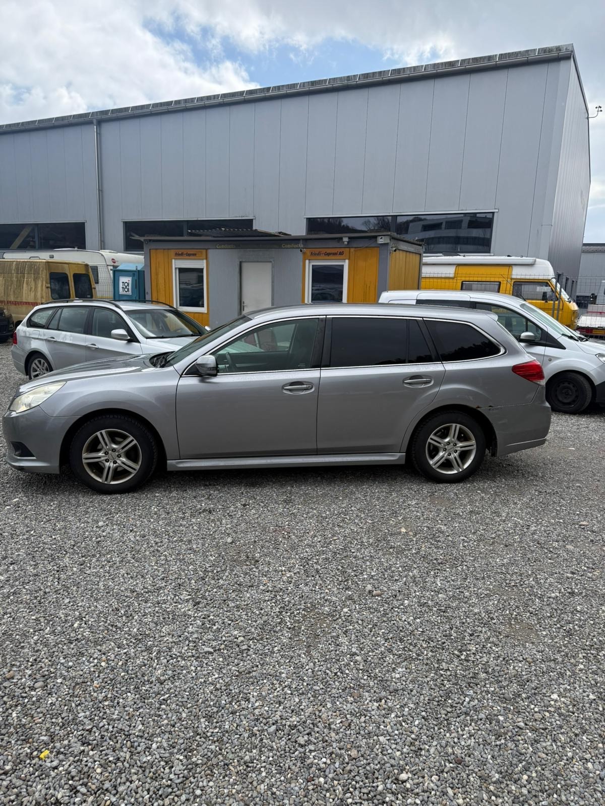 SUBARU Legacy 2.0i Swiss AWD Lineartronic-image-2