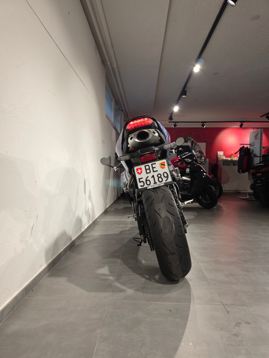 HONDA 600 RR (auf Bestellung verfügbar, Umbau möglich)-showroom-element-2