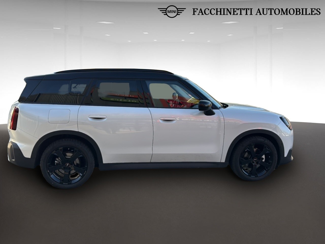 MINI MINI COUNTRYMAN E-image-10