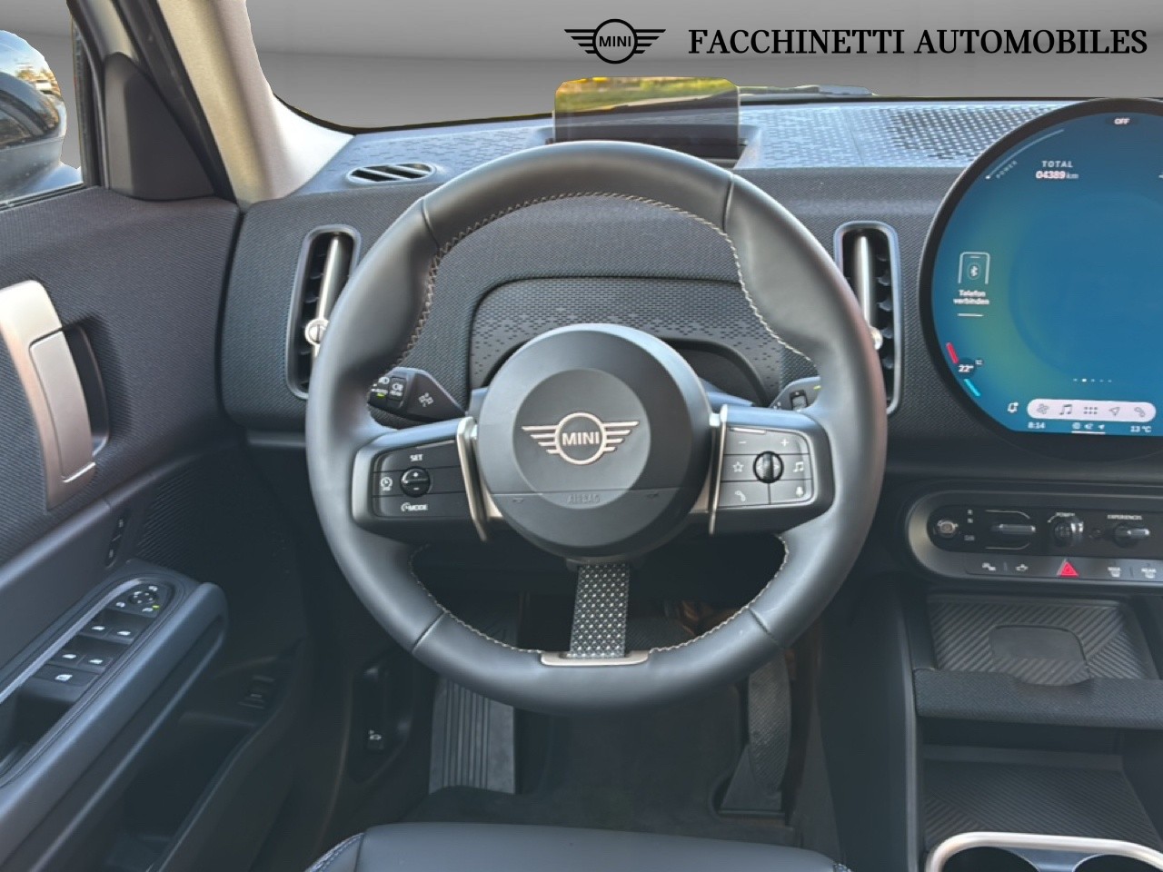 MINI MINI COUNTRYMAN E-image-6