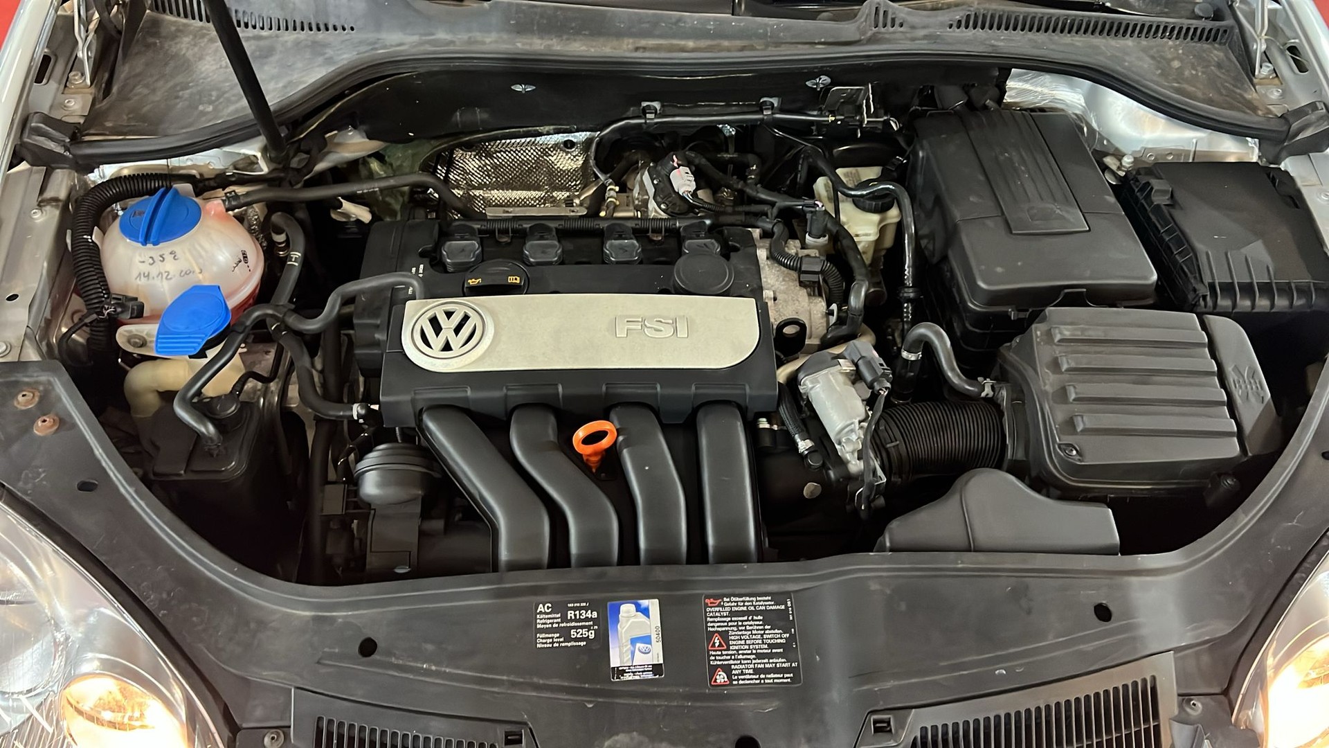 VW Jetta 2.0 FSI-image-8