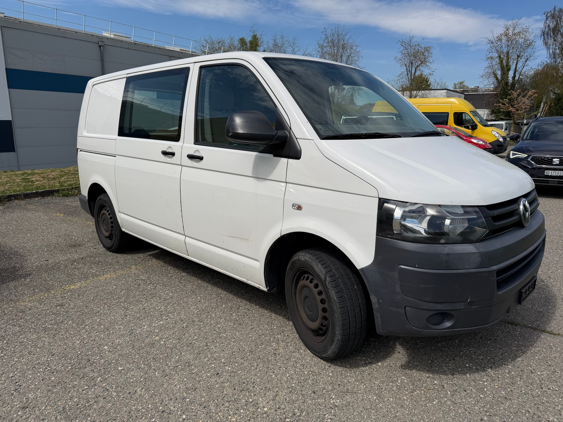 VW T5 2.0 TDI Entry-image-3