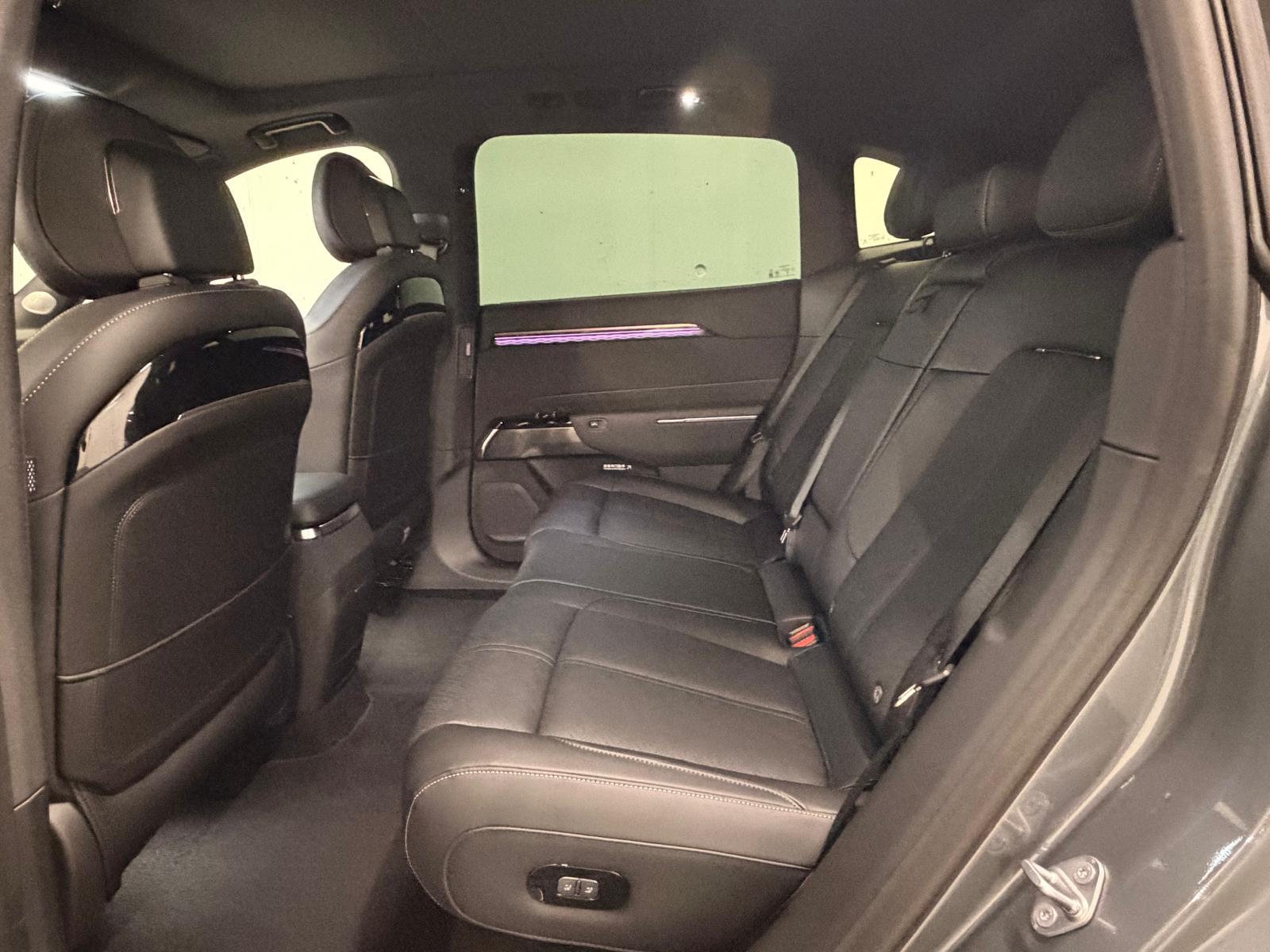 ZEEKR 7X Privilege AWD-image-10