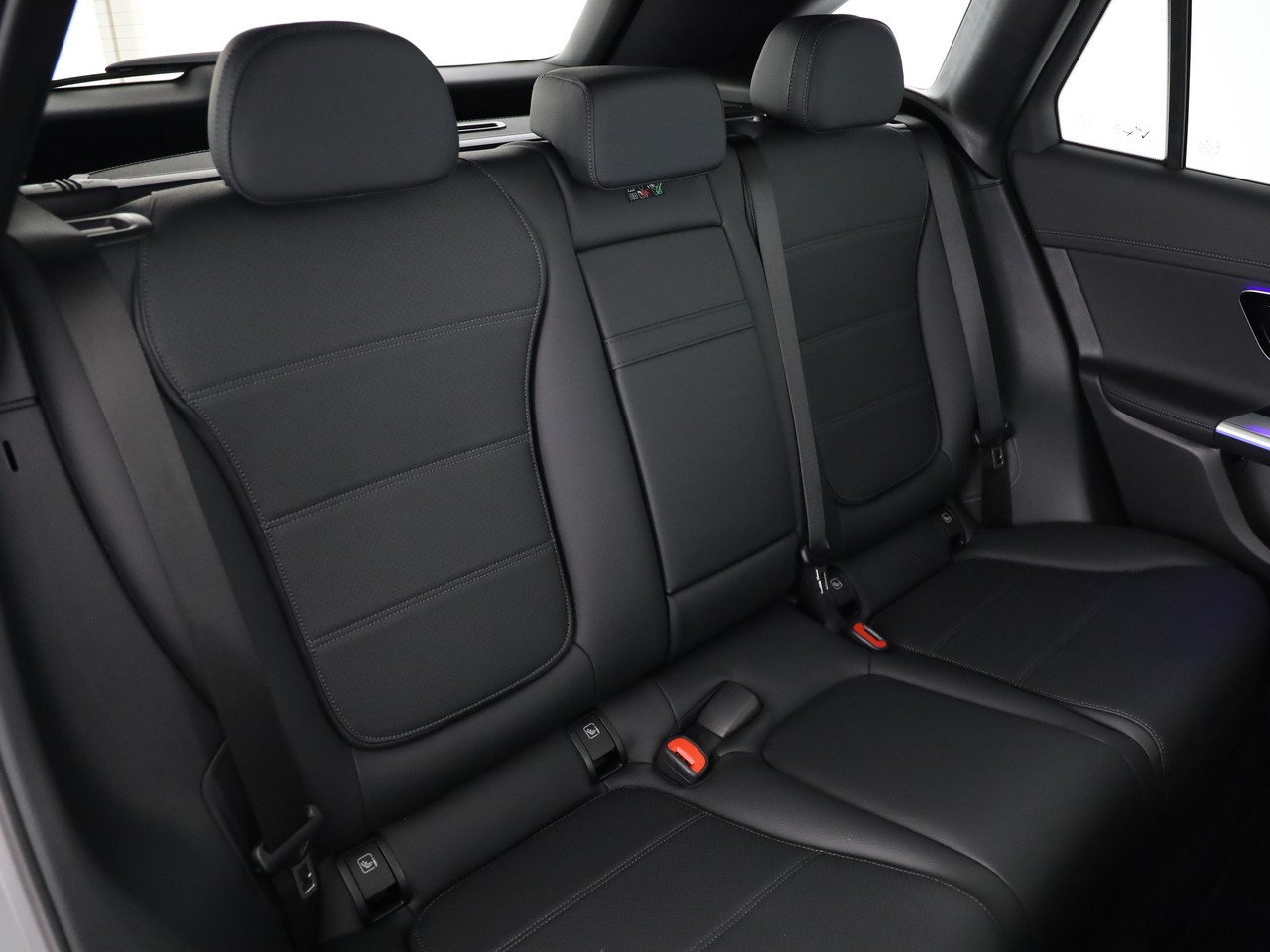 MERCEDES-BENZ GLC 220 d 4Matic 9G-Tronic-image-14