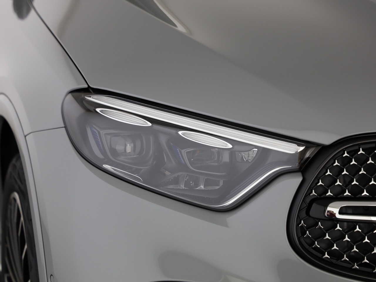 MERCEDES-BENZ GLC 220 d 4Matic 9G-Tronic-image-18