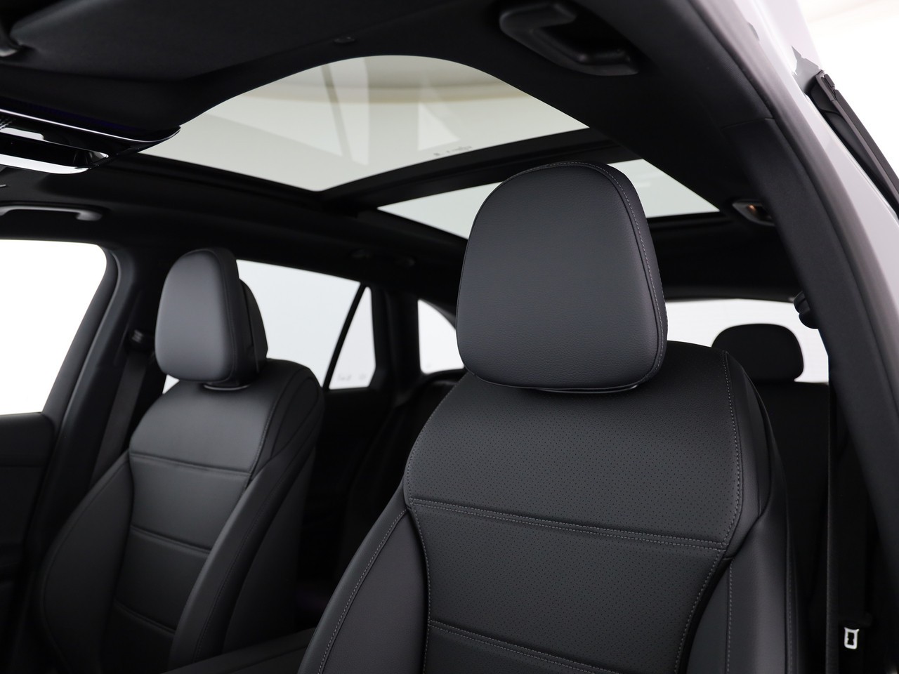 MERCEDES-BENZ GLC 220 d 4Matic 9G-Tronic-image-10