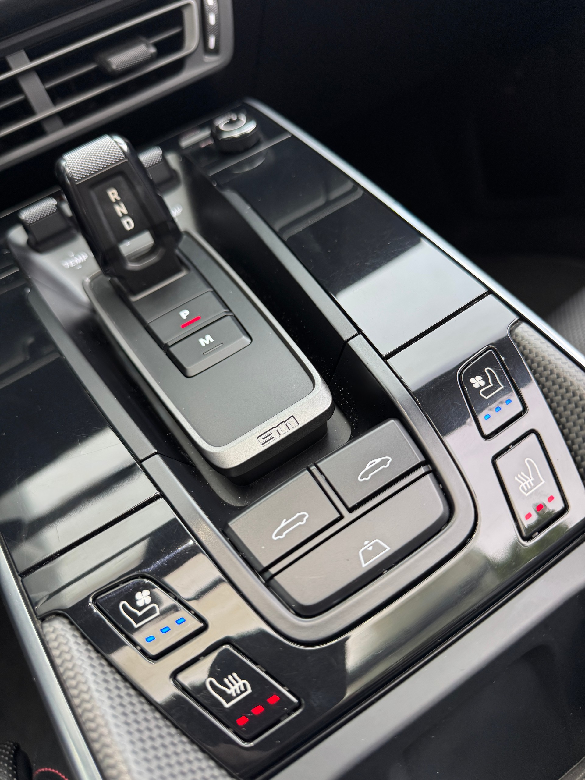 PORSCHE 911 Turbo S Cabriolet PDK *2 Jahre Porsche Approved Garantie*-image-16