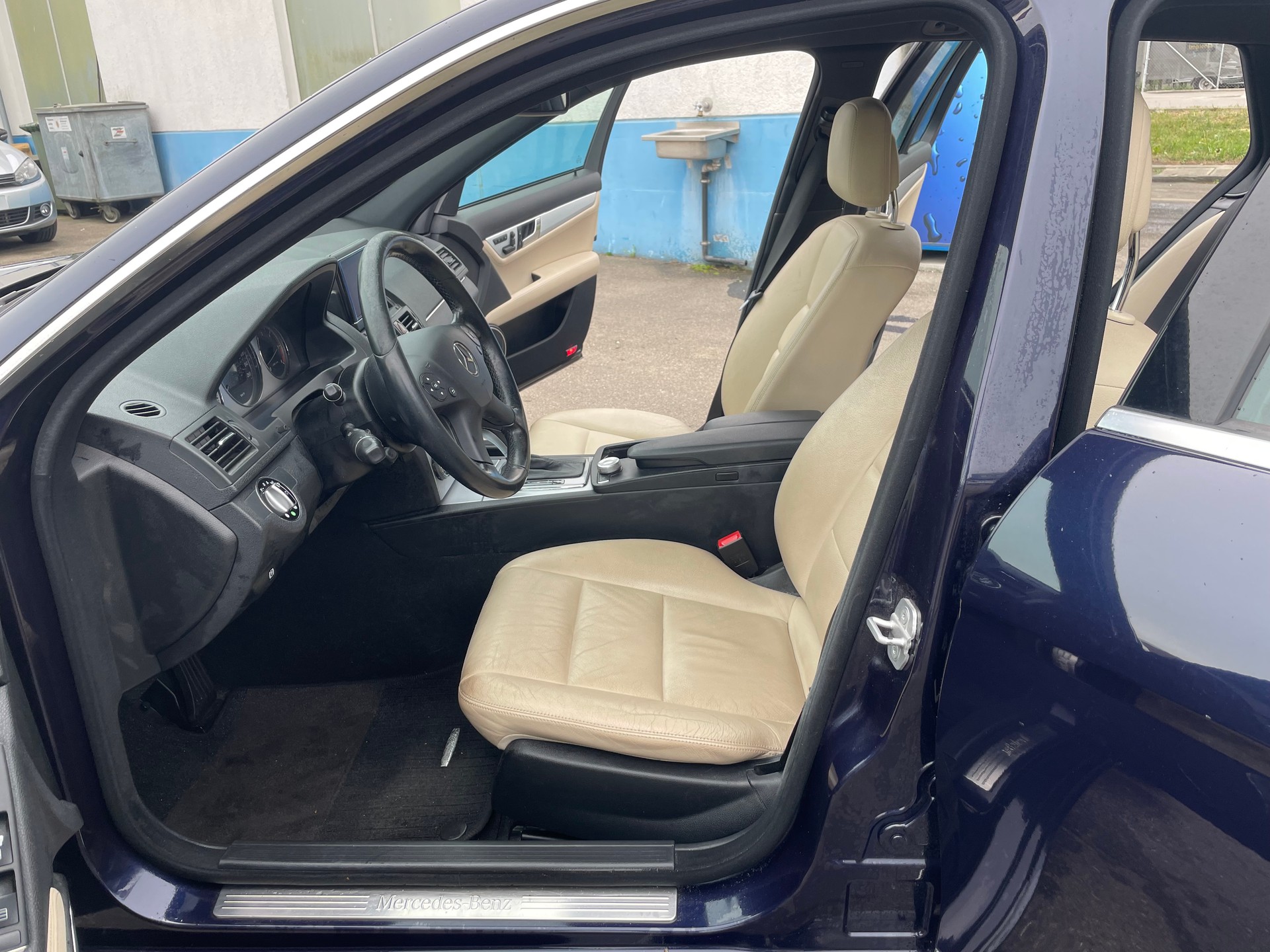 MERCEDES-BENZ C 350 CDI (320 CDI) Avantgarde 4Matic 7G-Tronic-image-7