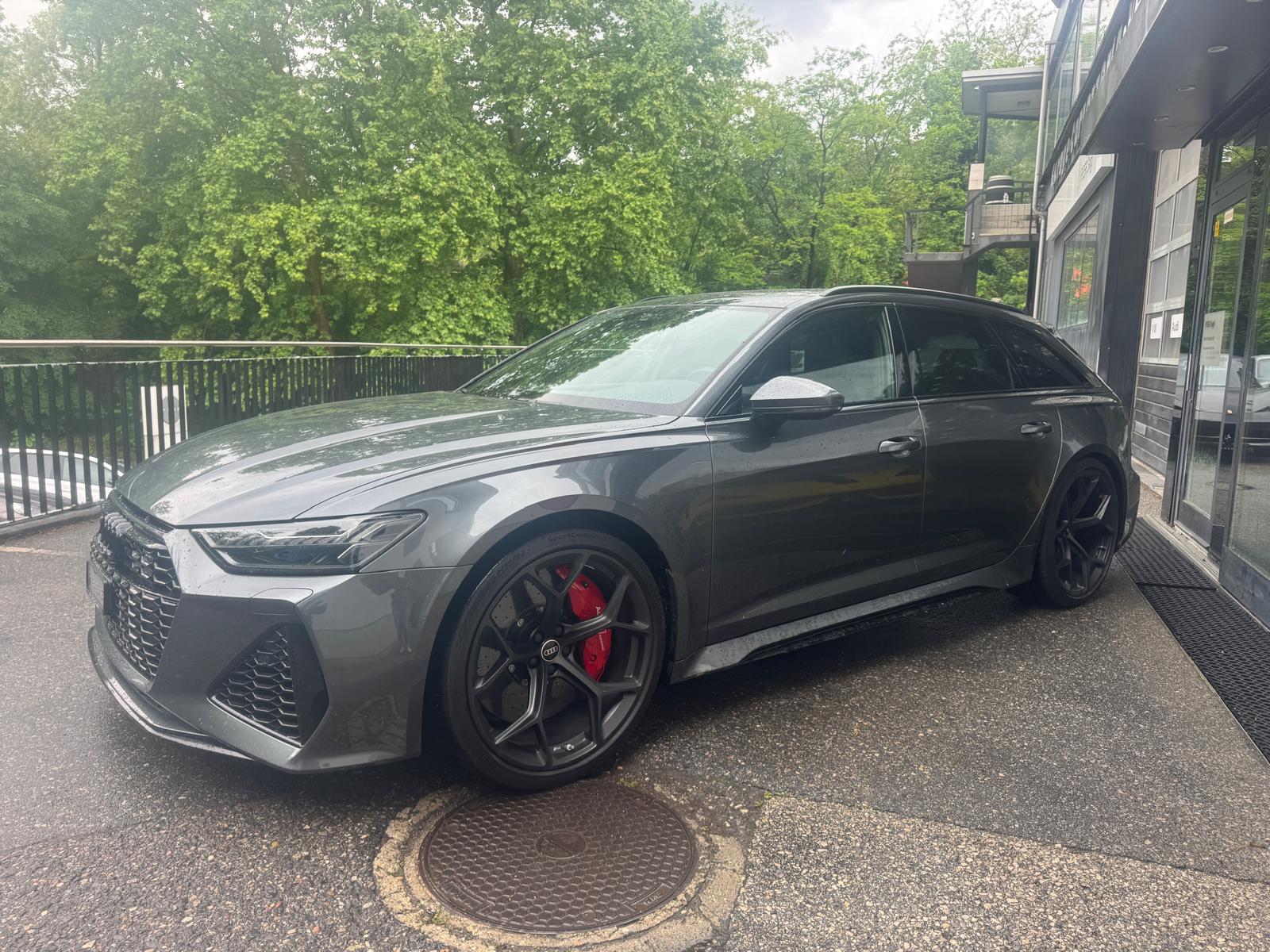 AUDI RS6 Avant 4.0 TFSI V8 Performance quattro-image-2