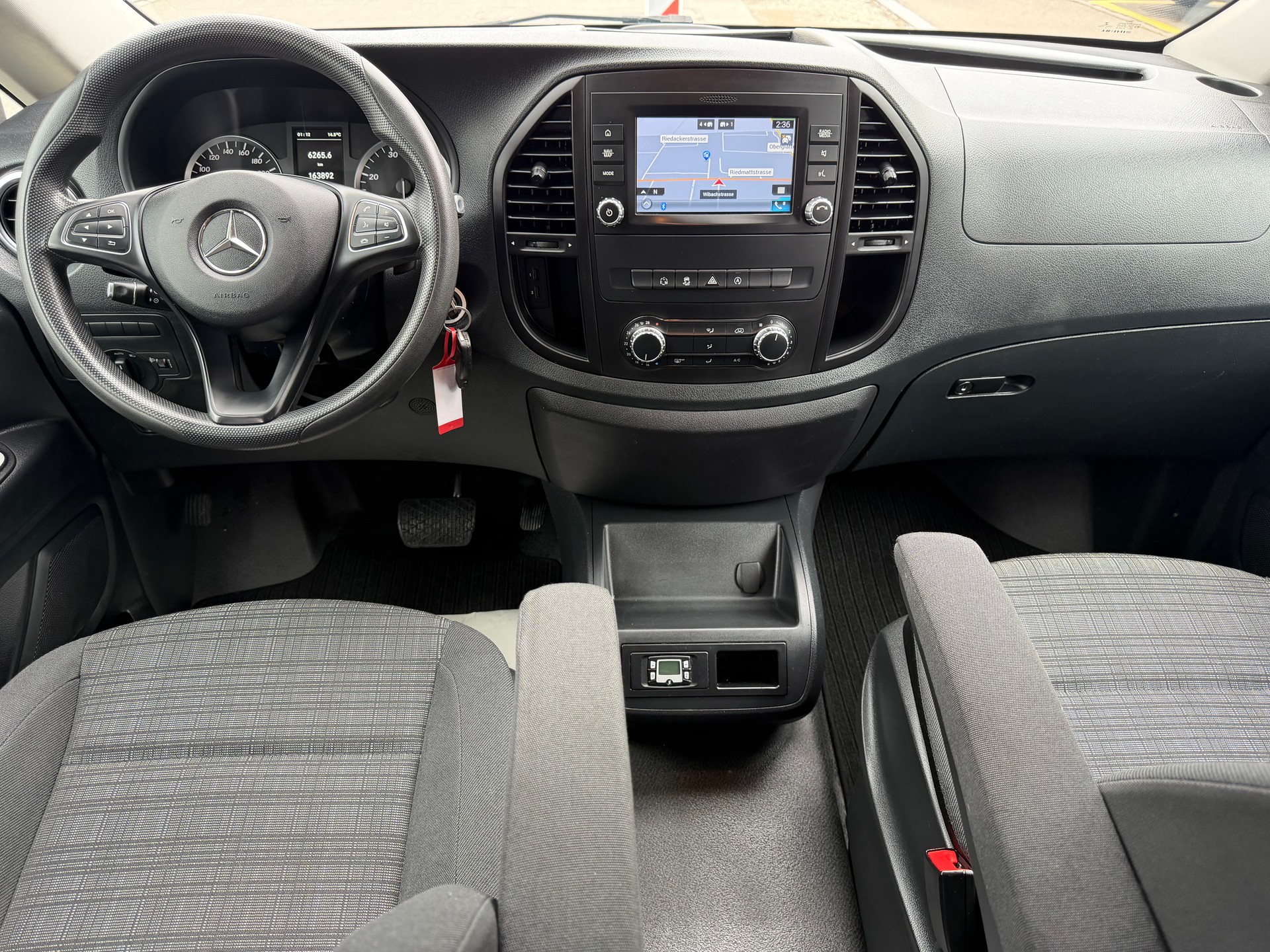 MERCEDES-BENZ Vito 116 BlueTec Tourer Pro L 4Matic 7G-Tronic-image-12