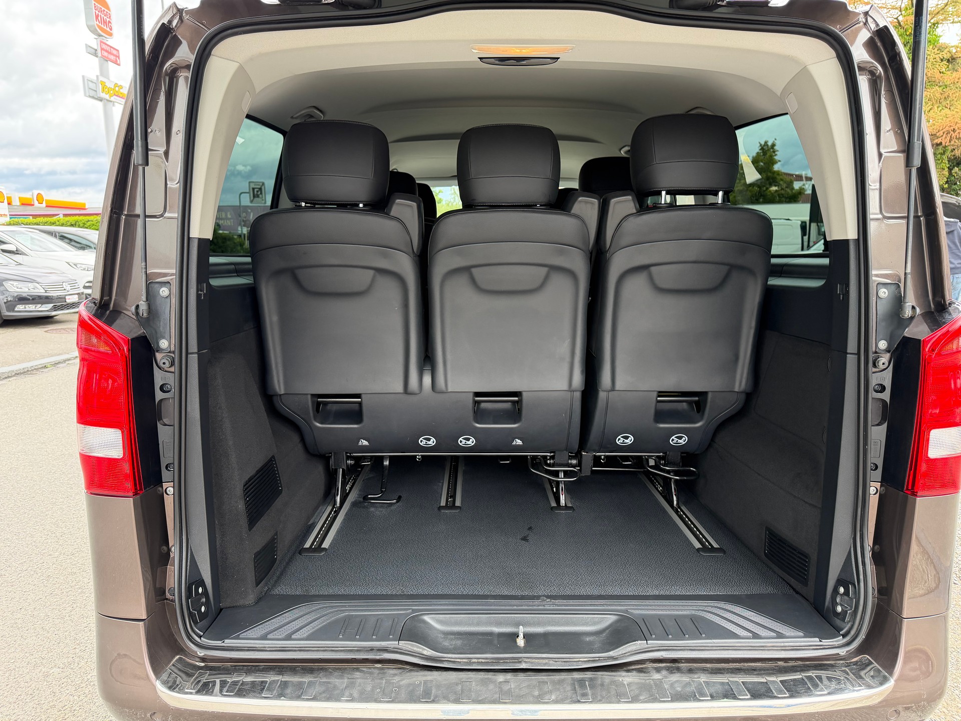 MERCEDES-BENZ Vito 116 BlueTec Tourer Pro L 4Matic 7G-Tronic-image-13
