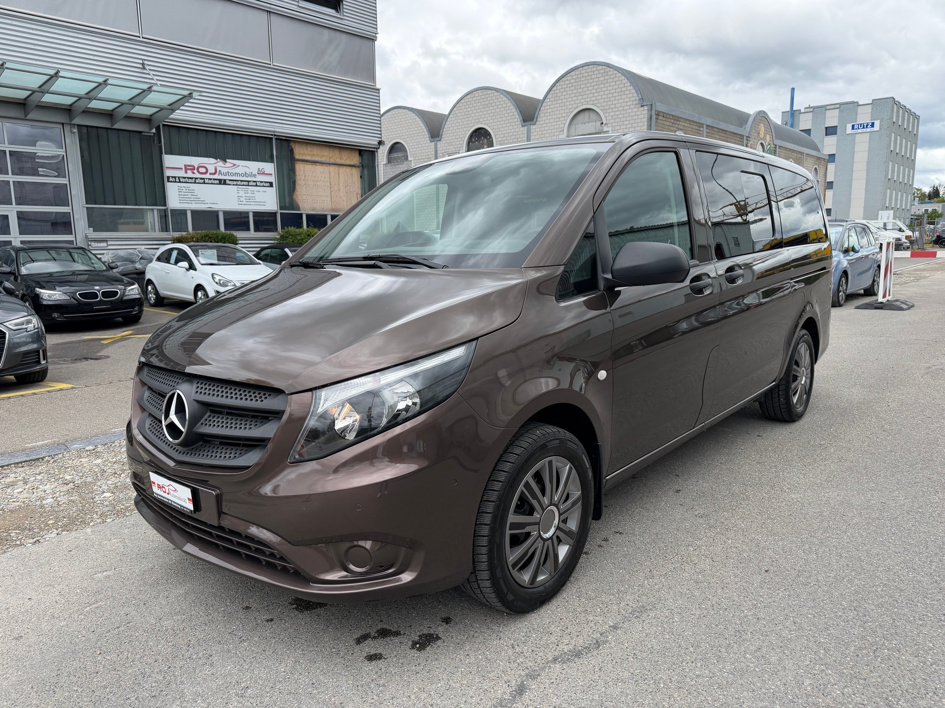 MERCEDES-BENZ Vito 116 BlueTec Tourer Pro L 4Matic 7G-Tronic-image-1