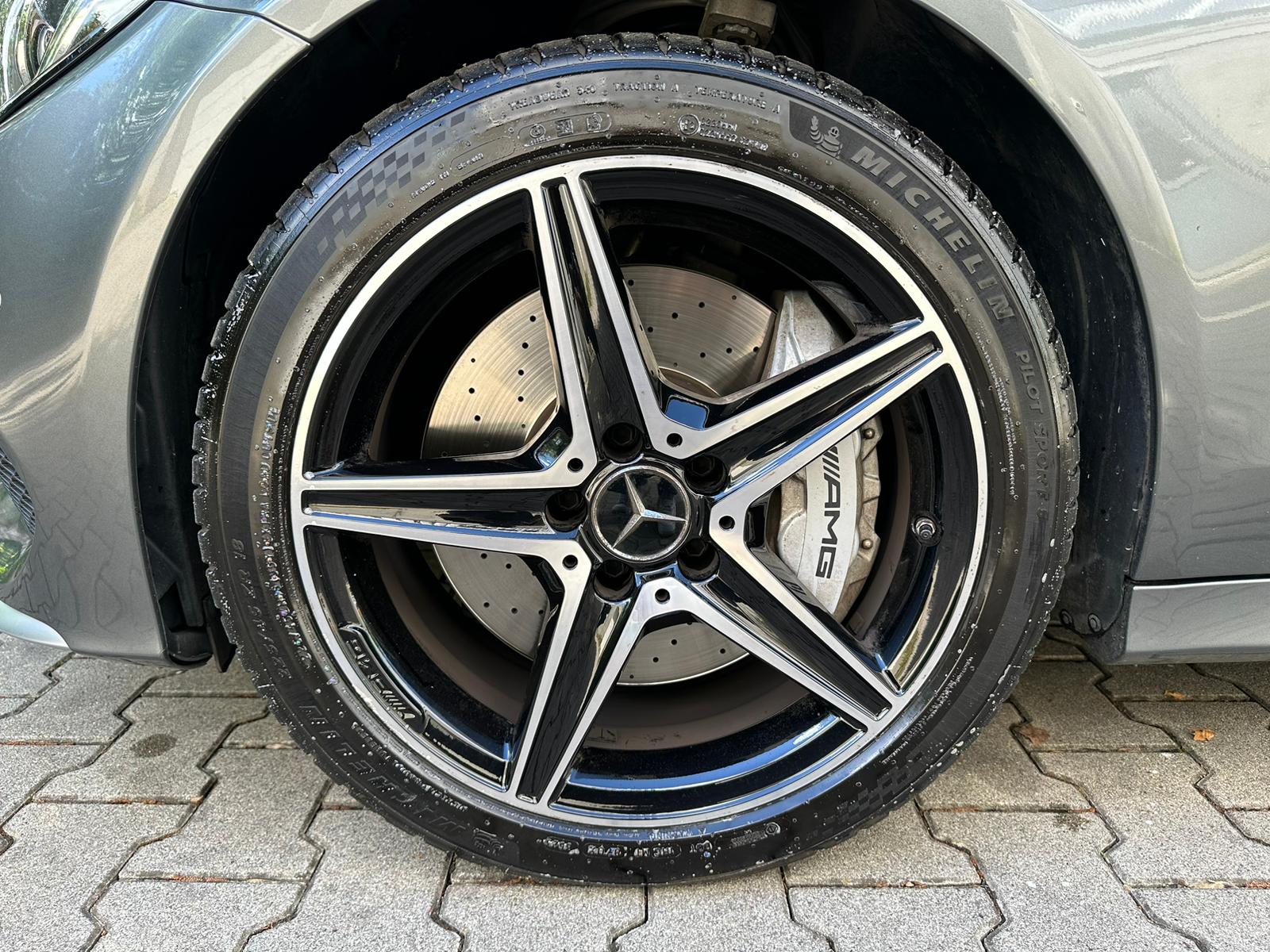MERCEDES-BENZ C 43 AMG 4Matic 9G-Tronic-image-8