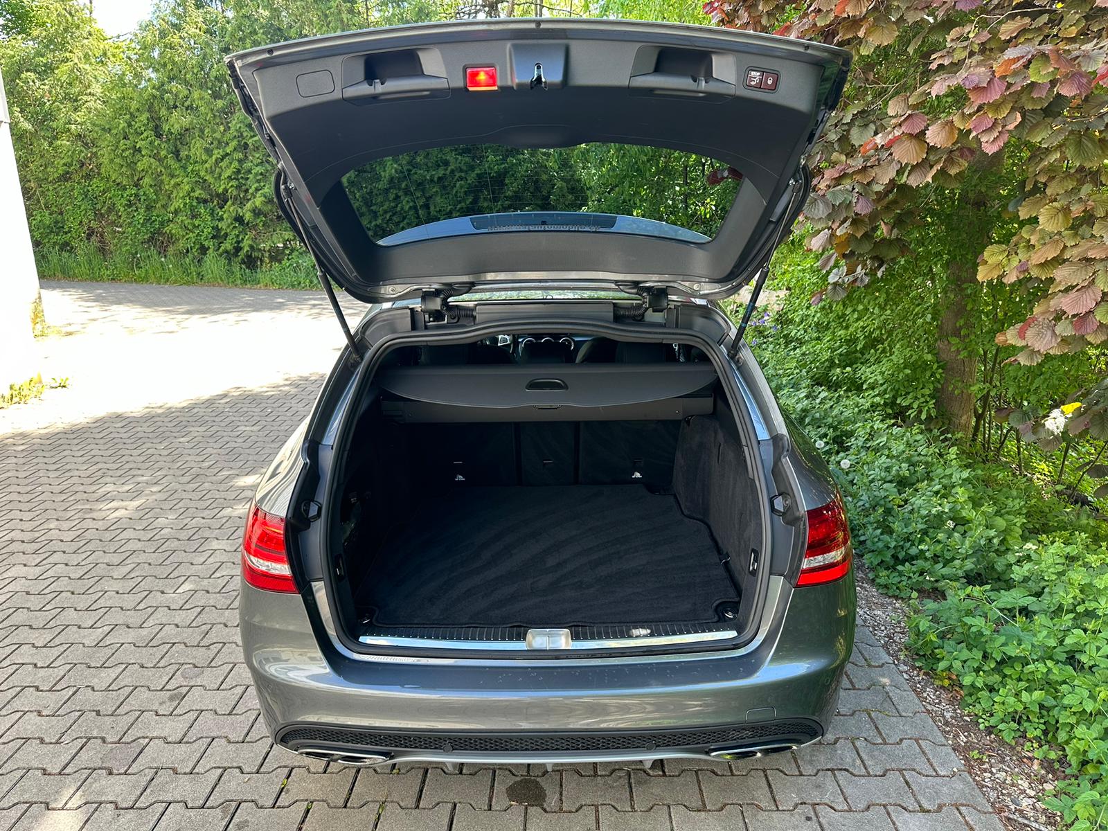 MERCEDES-BENZ C 43 AMG 4Matic 9G-Tronic-image-15