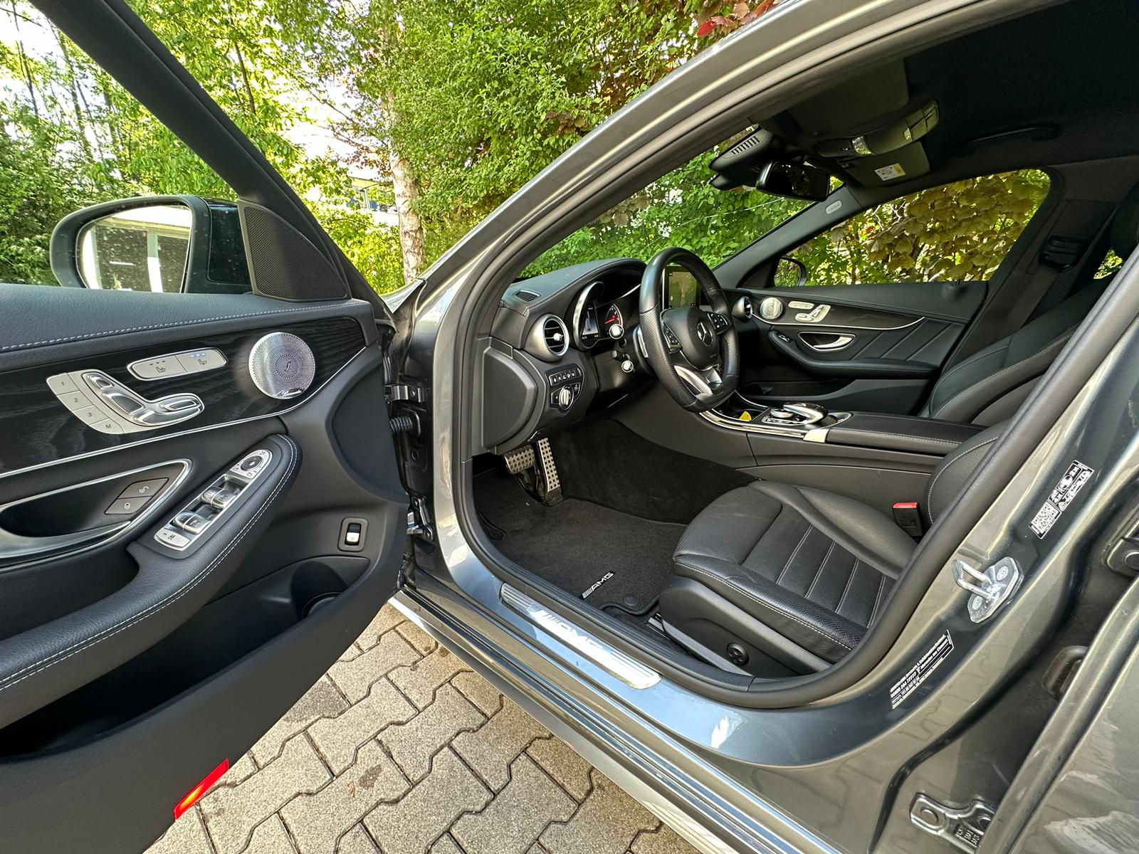 MERCEDES-BENZ C 43 AMG 4Matic 9G-Tronic-image-10