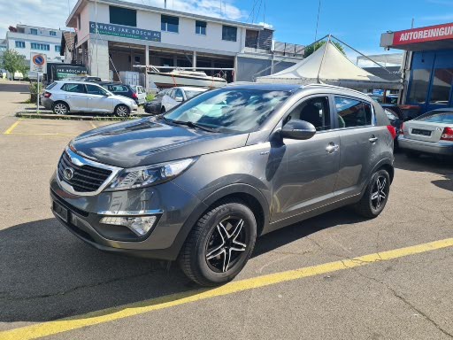 KIA Sportage 2.0 CRDi Trend 4WD Automatic-image-6