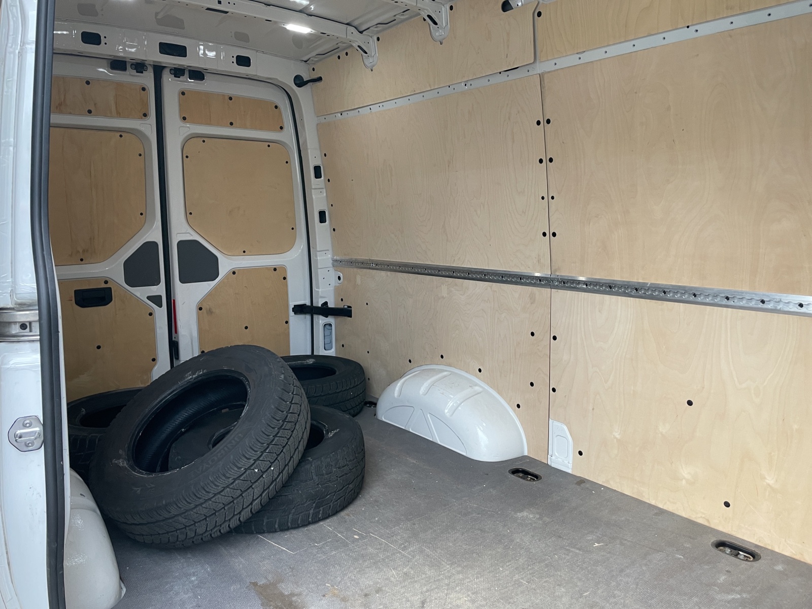 VW e-Crafter 35-image-15