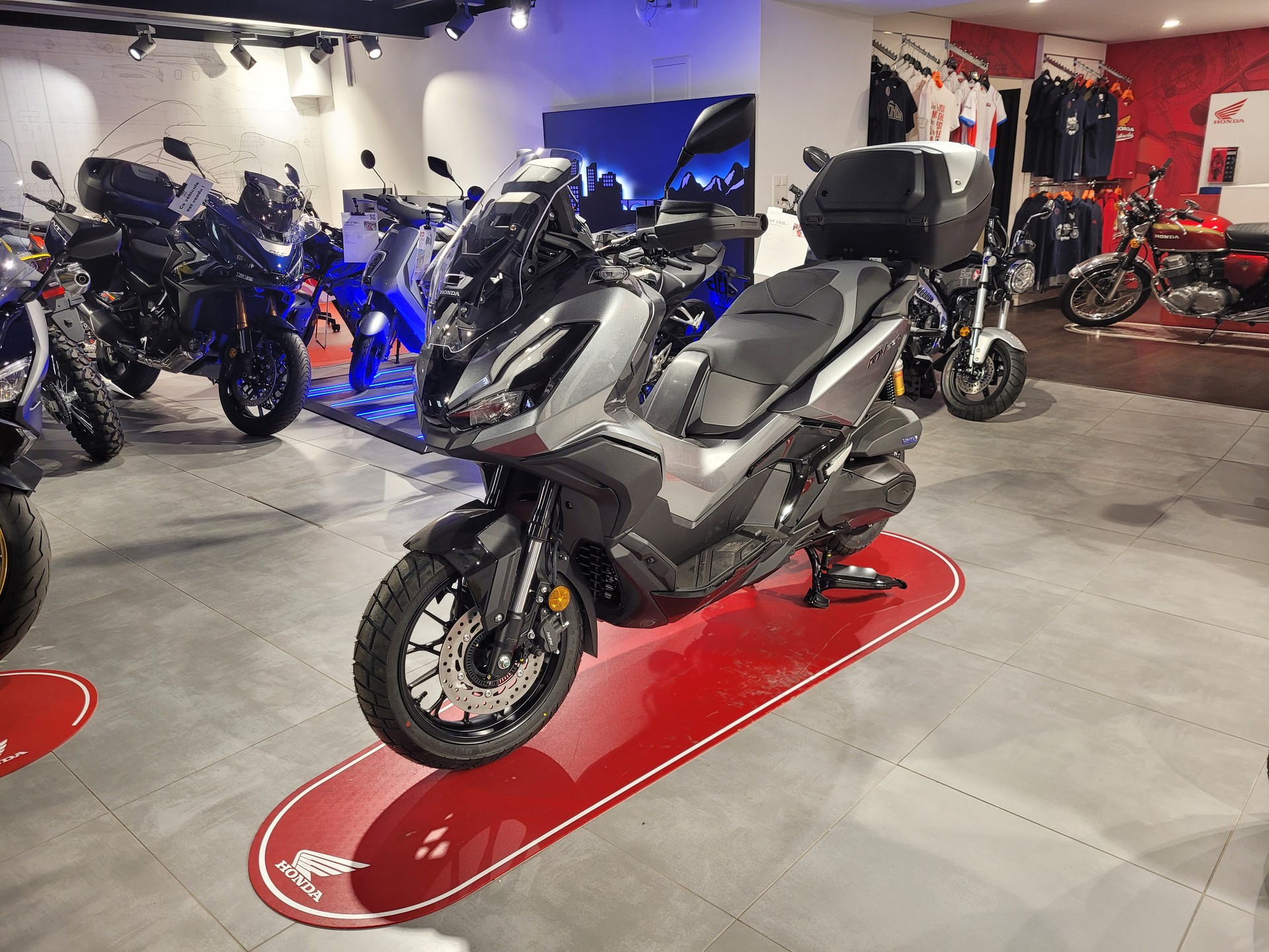 HONDA ADV 350-image-5