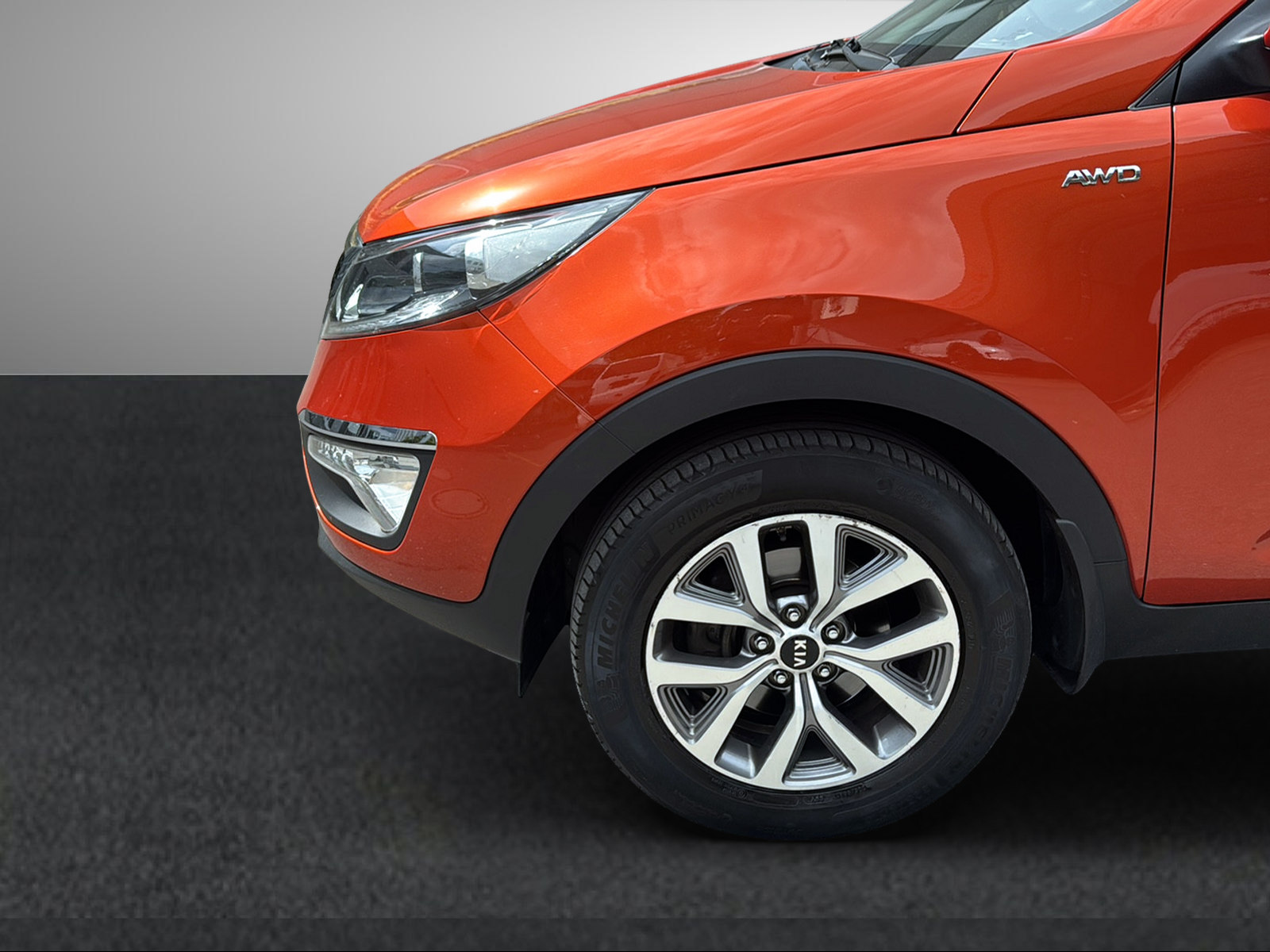 KIA Sportage 2.0 Style 4WD Automatic-image-4