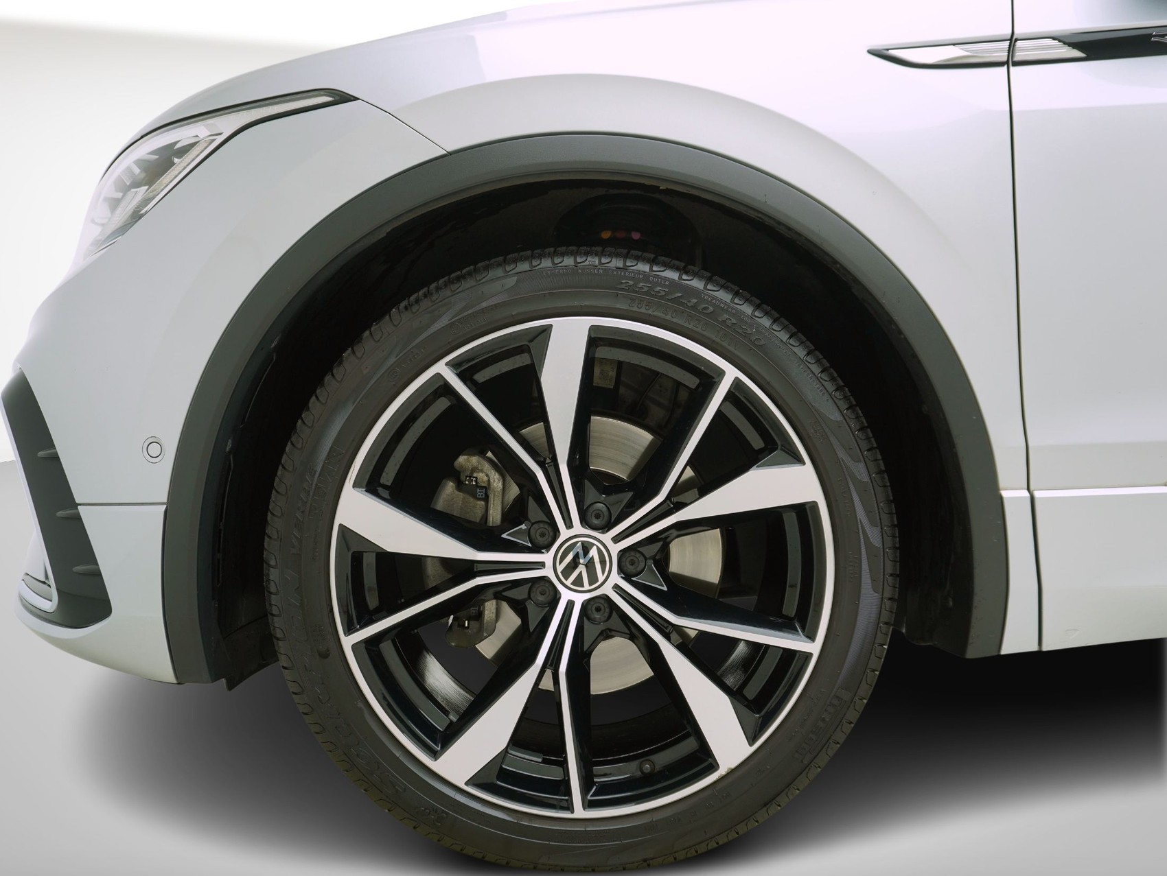 VW Tiguan 2.0 TSI DSG R-Line 4Motion-image-6