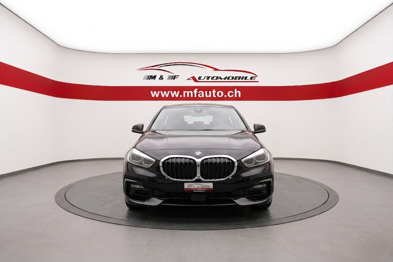 BMW 118i CH FAHRZEUG-image-1
