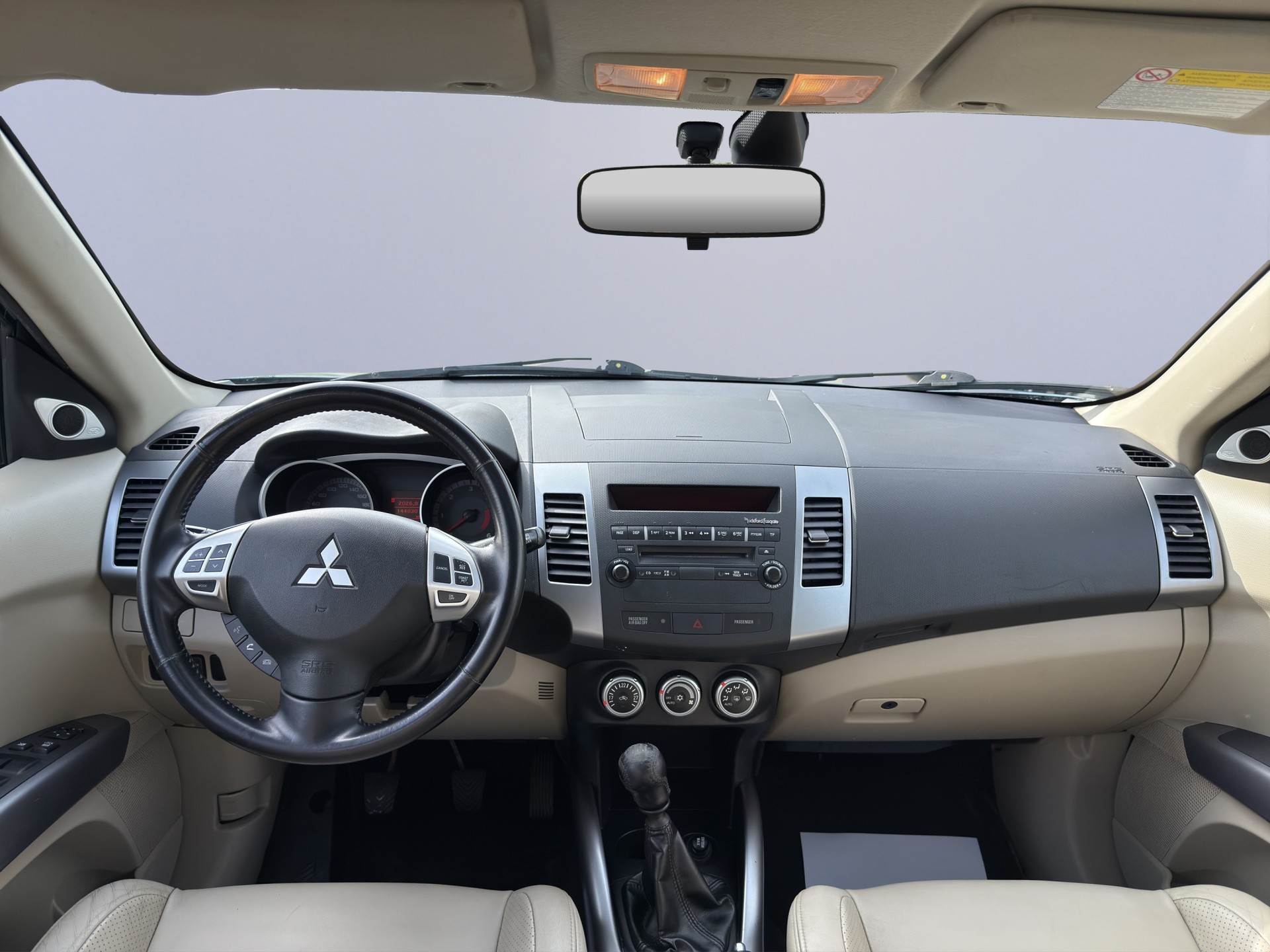 MITSUBISHI Outlander 2.2 DID Invite 4WD-image-10