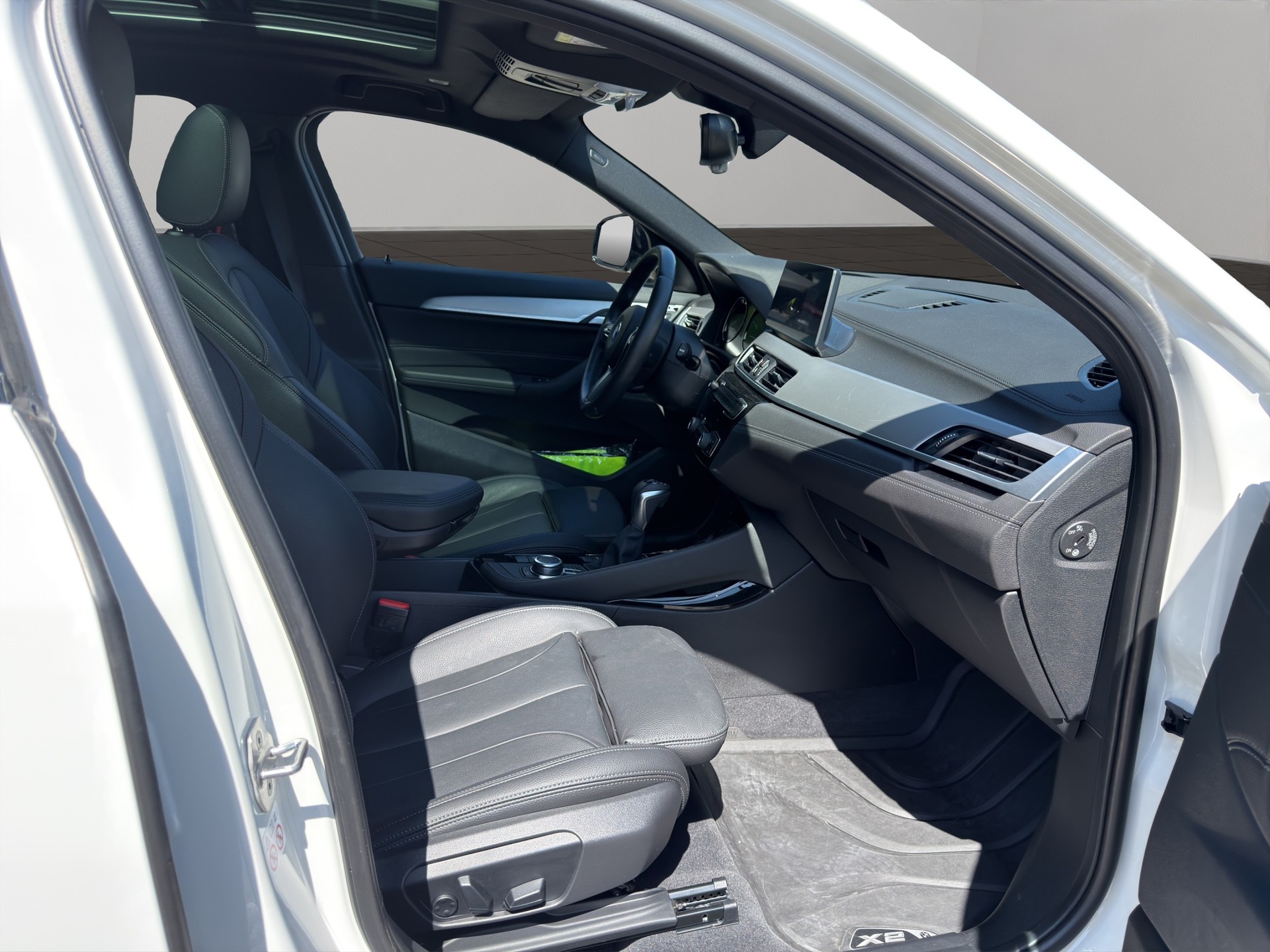 BMW X2 xDrive 25e M Sport Steptronic-image-18