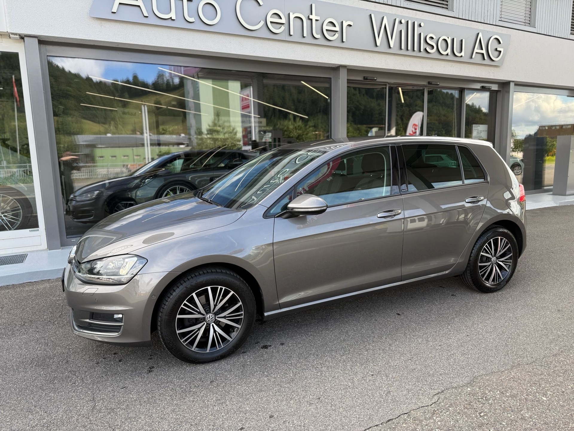 VW Golf 1.4 TSI Allstar DSG-image-1