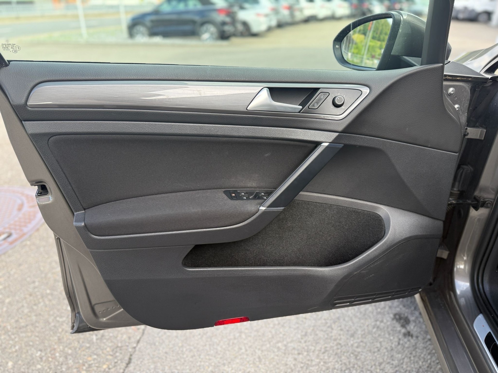VW Golf 1.4 TSI Allstar DSG-image-12