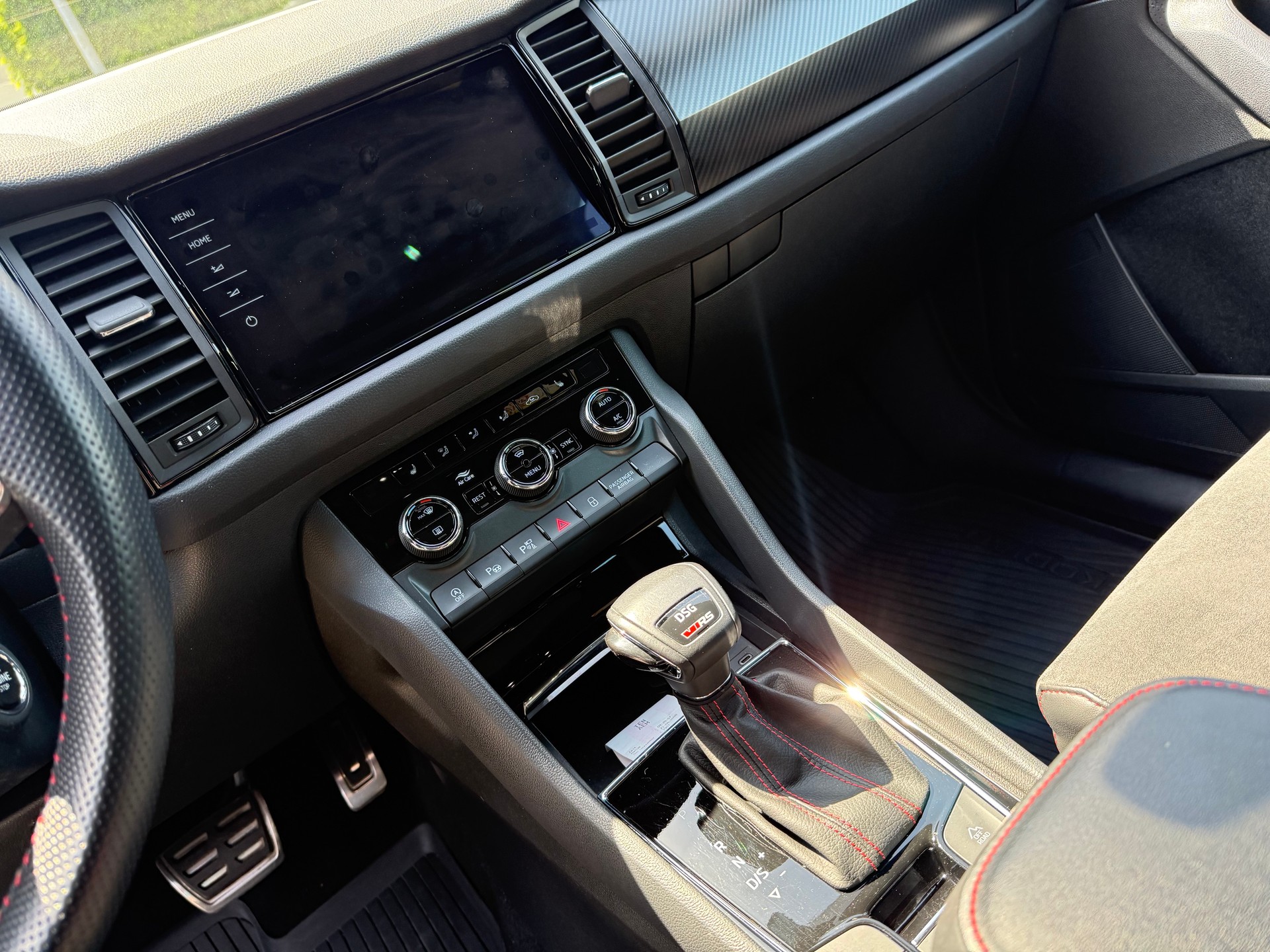 SKODA Kodiaq 2.0 Bi-TDI SCR RS 4x4 DSG-image-8