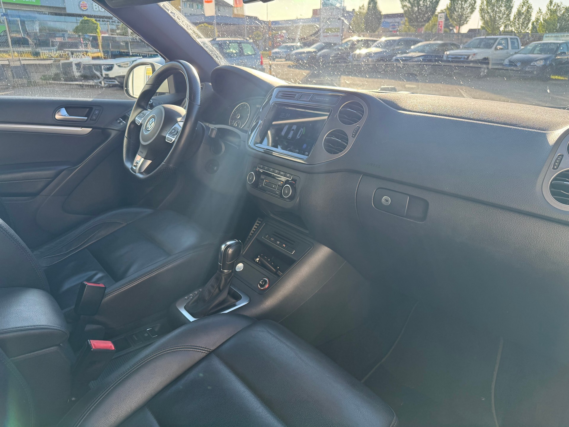 VW Tiguan 2.0 TSI Sport&Style 4Motion DSG-image-11
