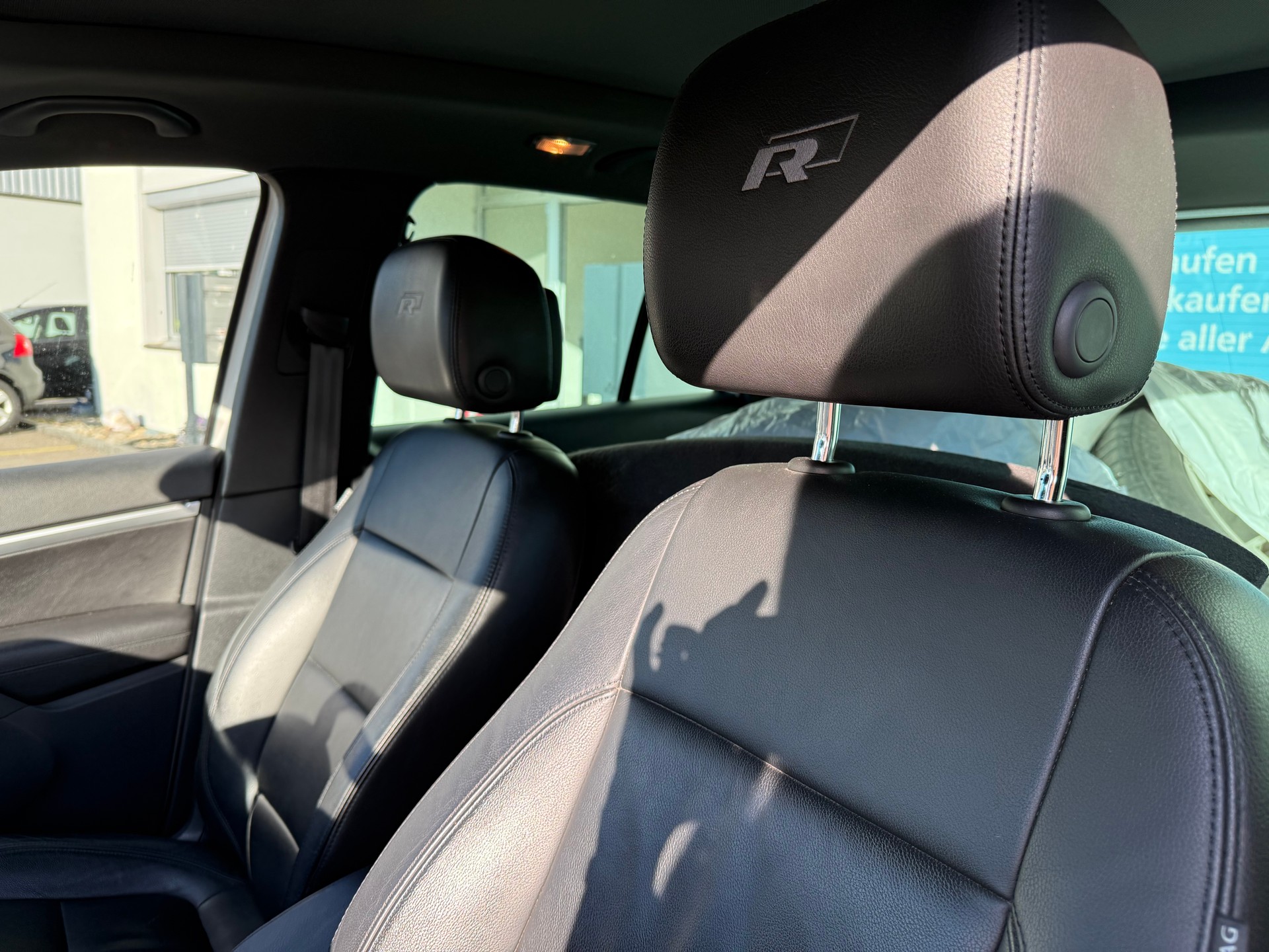VW Tiguan 2.0 TSI Sport&Style 4Motion DSG-image-7