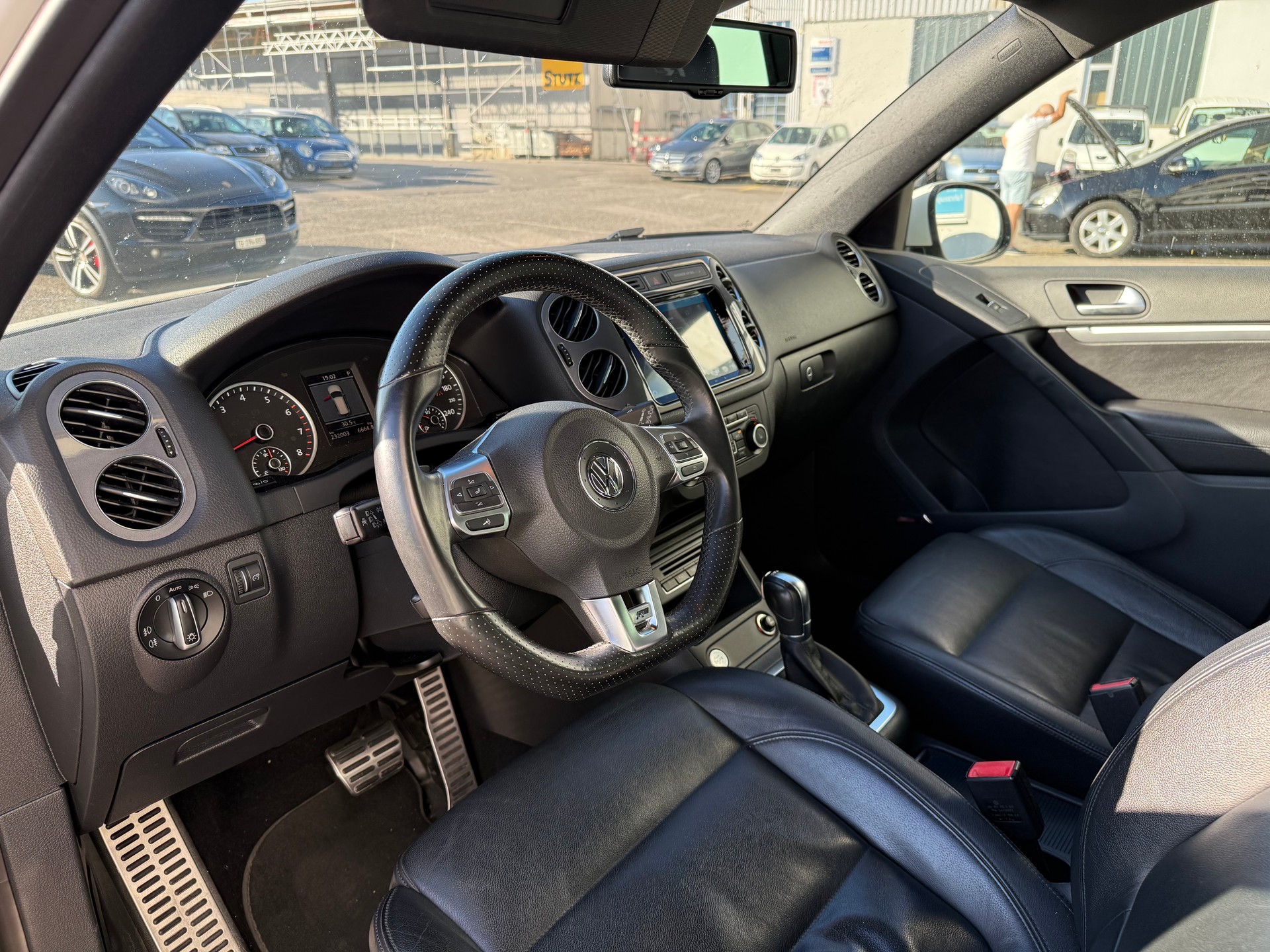 VW Tiguan 2.0 TSI Sport&Style 4Motion DSG-image-3