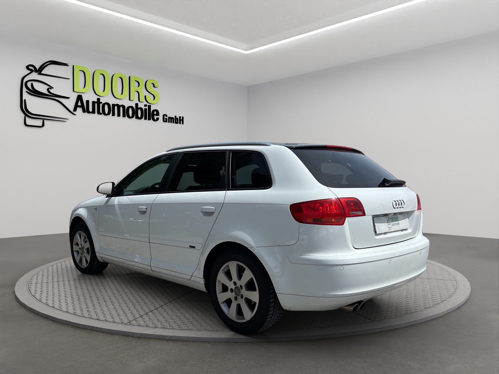 AUDI A3 Sportback 2.0 TDI Ambition-image-4