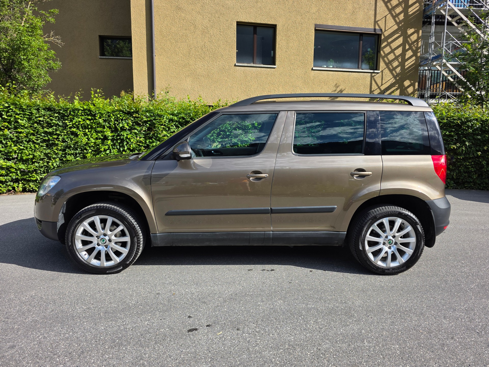 SKODA Yeti 1.8 TSI Clever 4x4-image-1