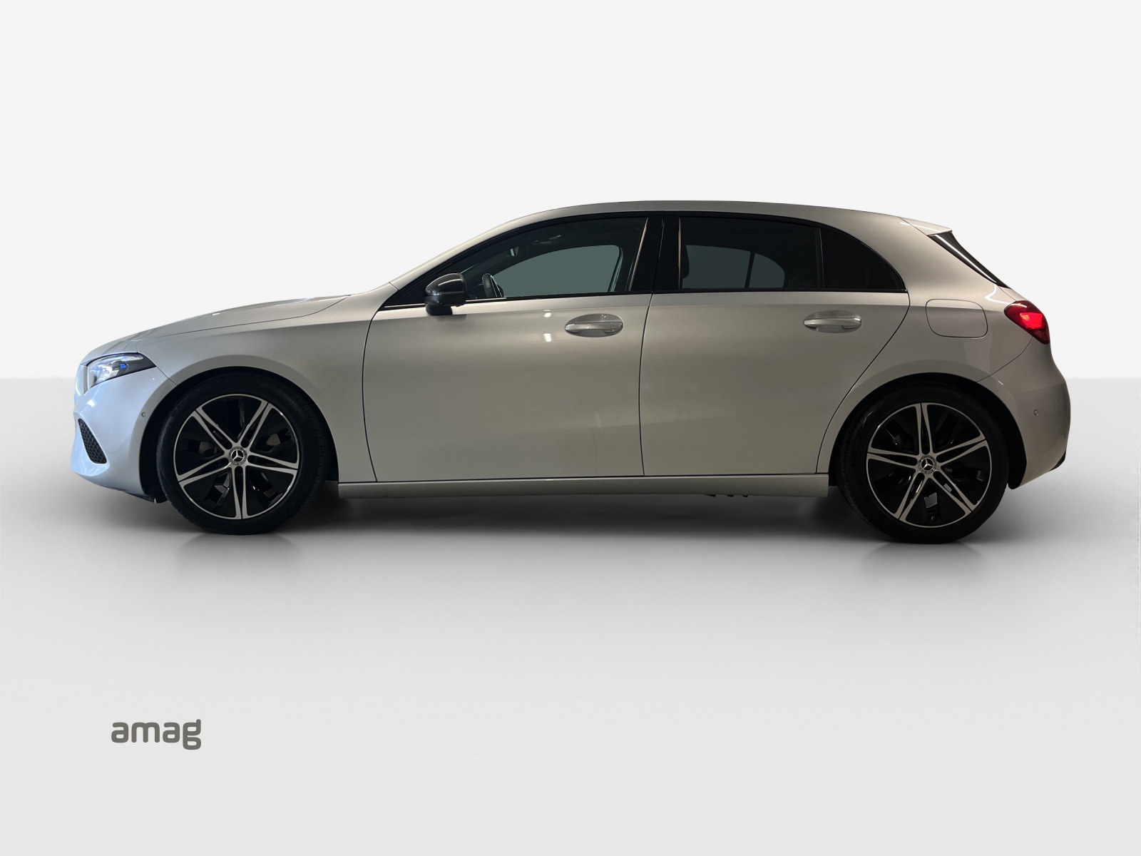 MERCEDES-BENZ A 180 7G-DCT-image-1