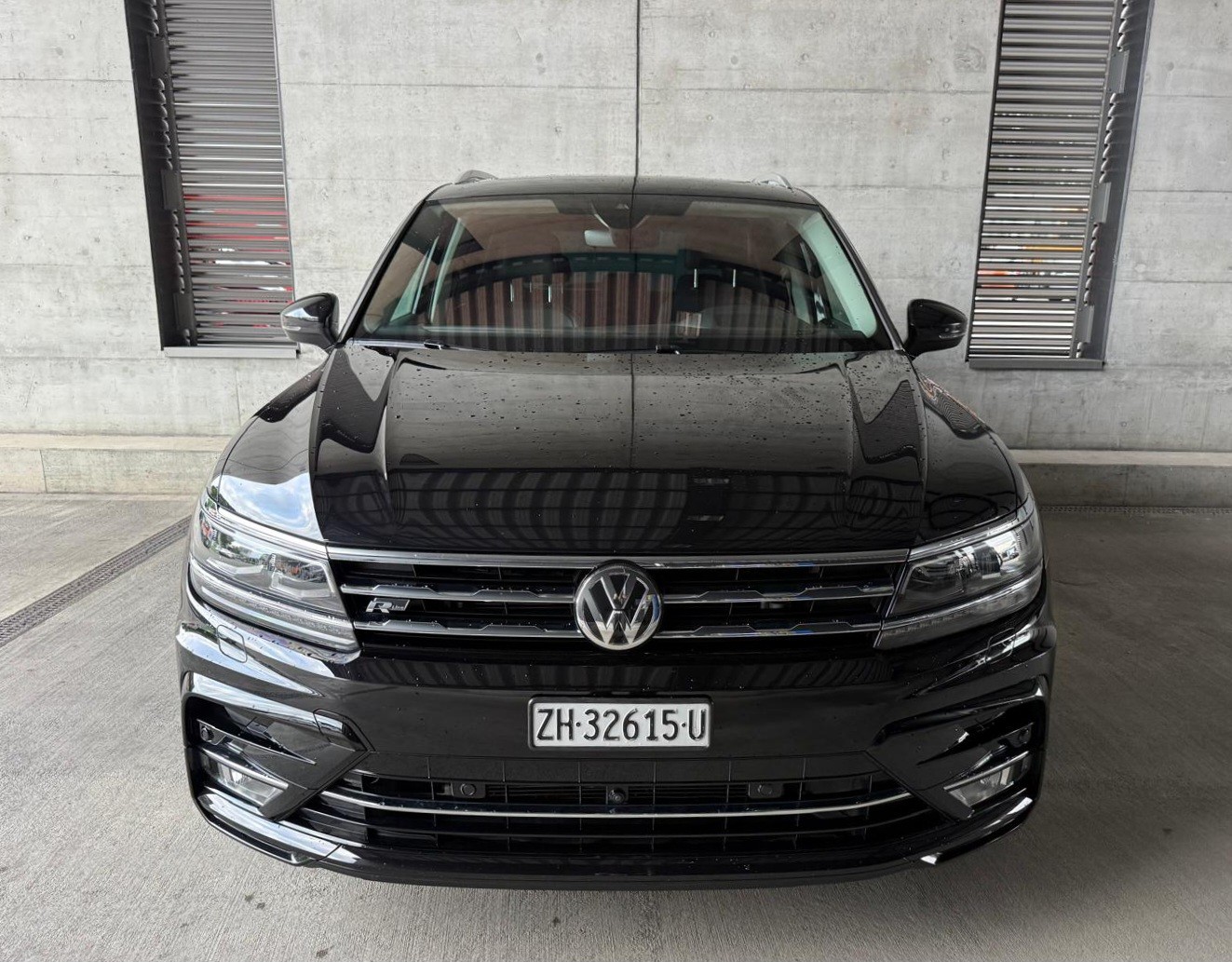 VW Tiguan 2.0 TDI SCR Highline 4Motion DSG-image-1