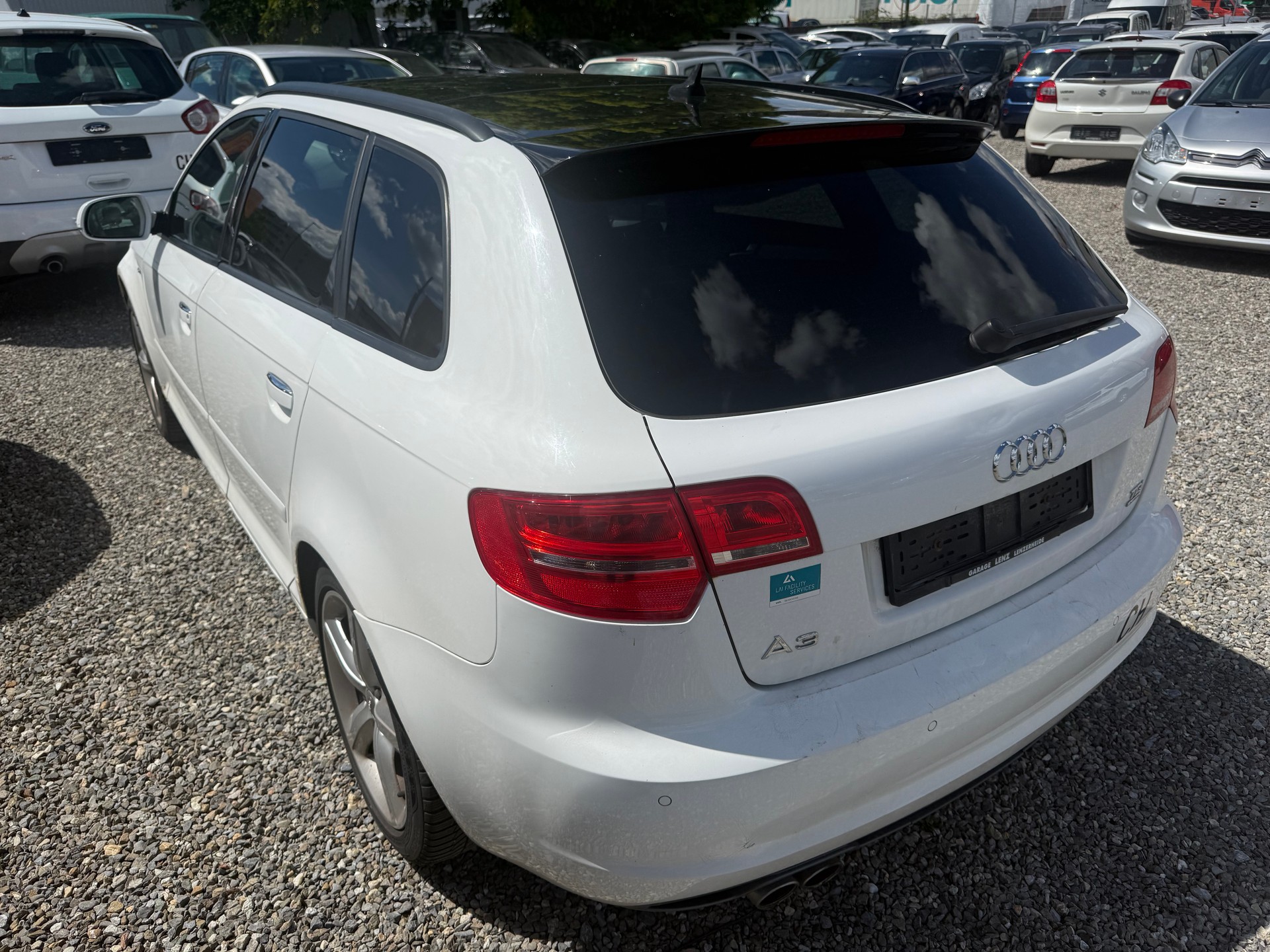 AUDI A3 Sportback 2.0 TDI Ambition quattro-image-3