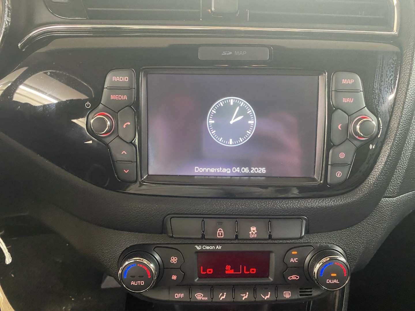 KIA Cee'd Sportswagon 1.6 GDi Swiss Eco Edition-image-17