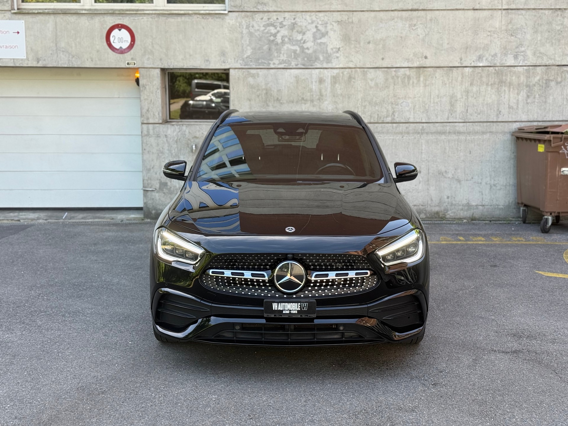 MERCEDES-BENZ GLA 220d 4Matic AMG Line 8G-DCT-image-1